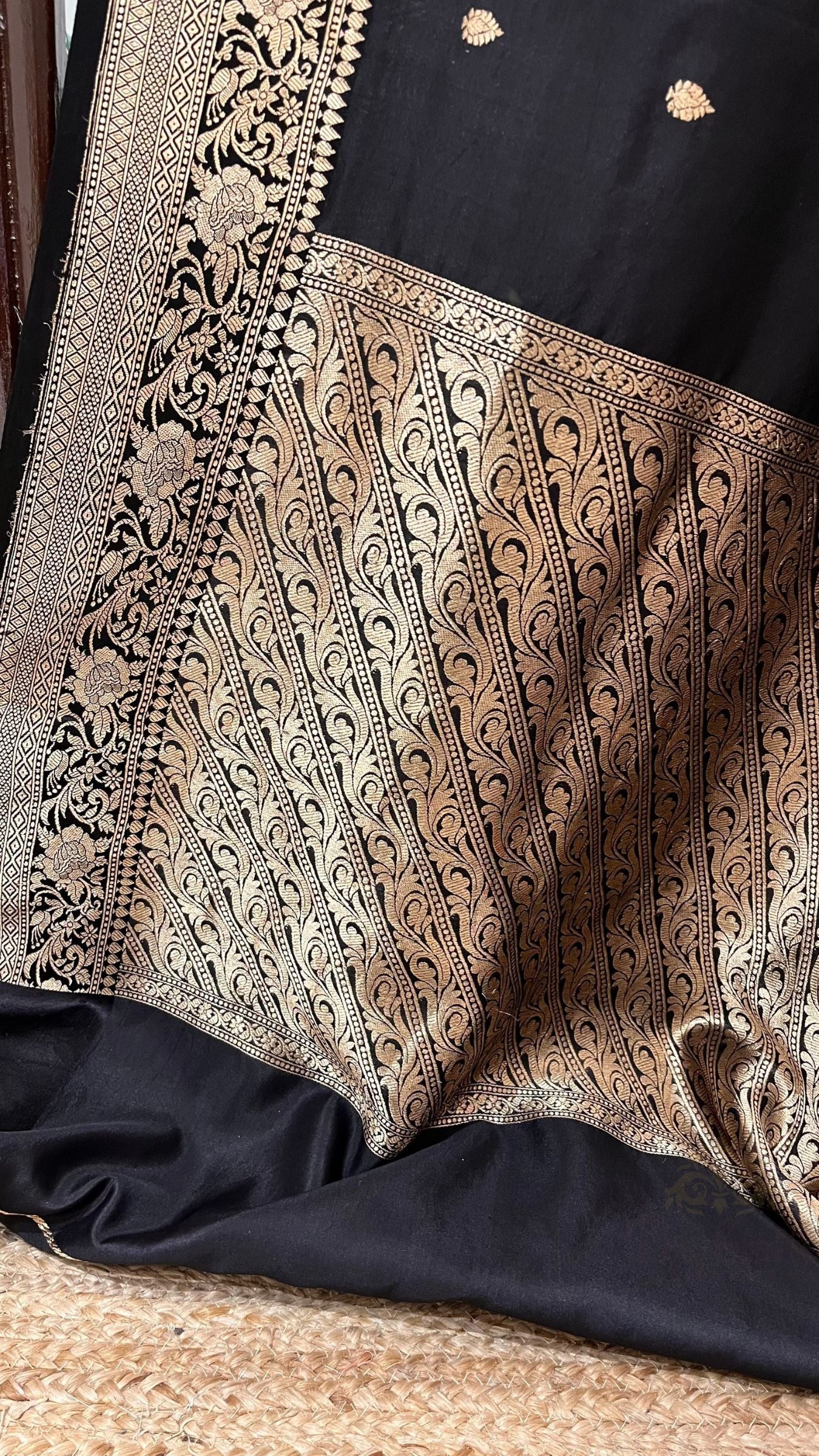 Pure Mango Silk Handloom Banarasi Saree