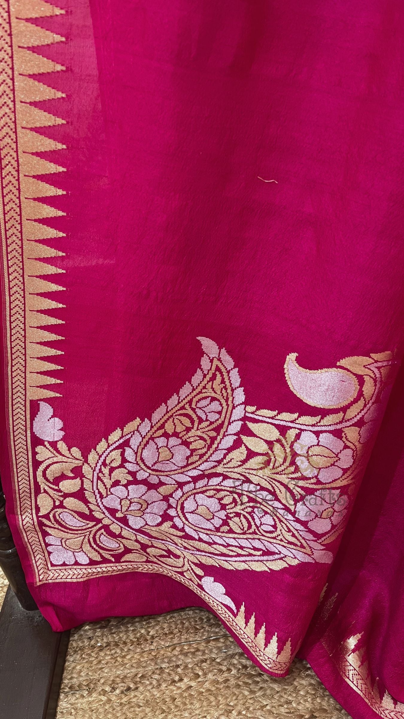 Tussar Georgette Handloom Banarasi Saree - All over Sona Rupa Motifs