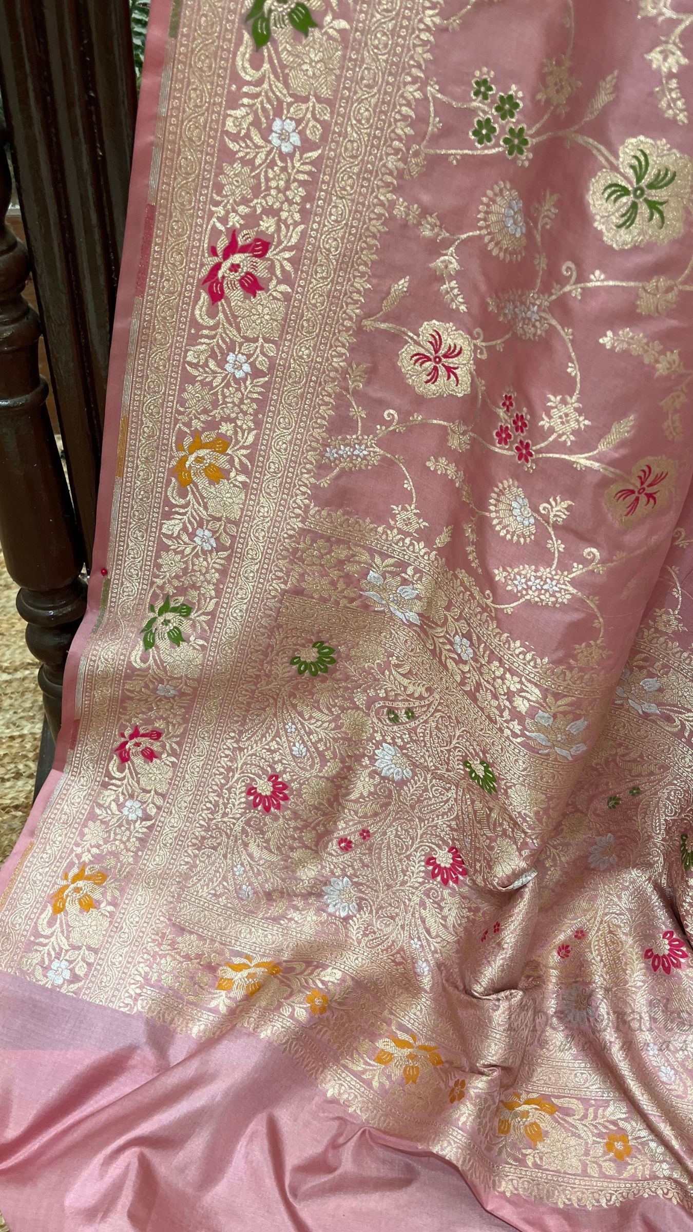 Pure Katan Silk Handloom Banarasi Saree - Jaal Work With Meenakari