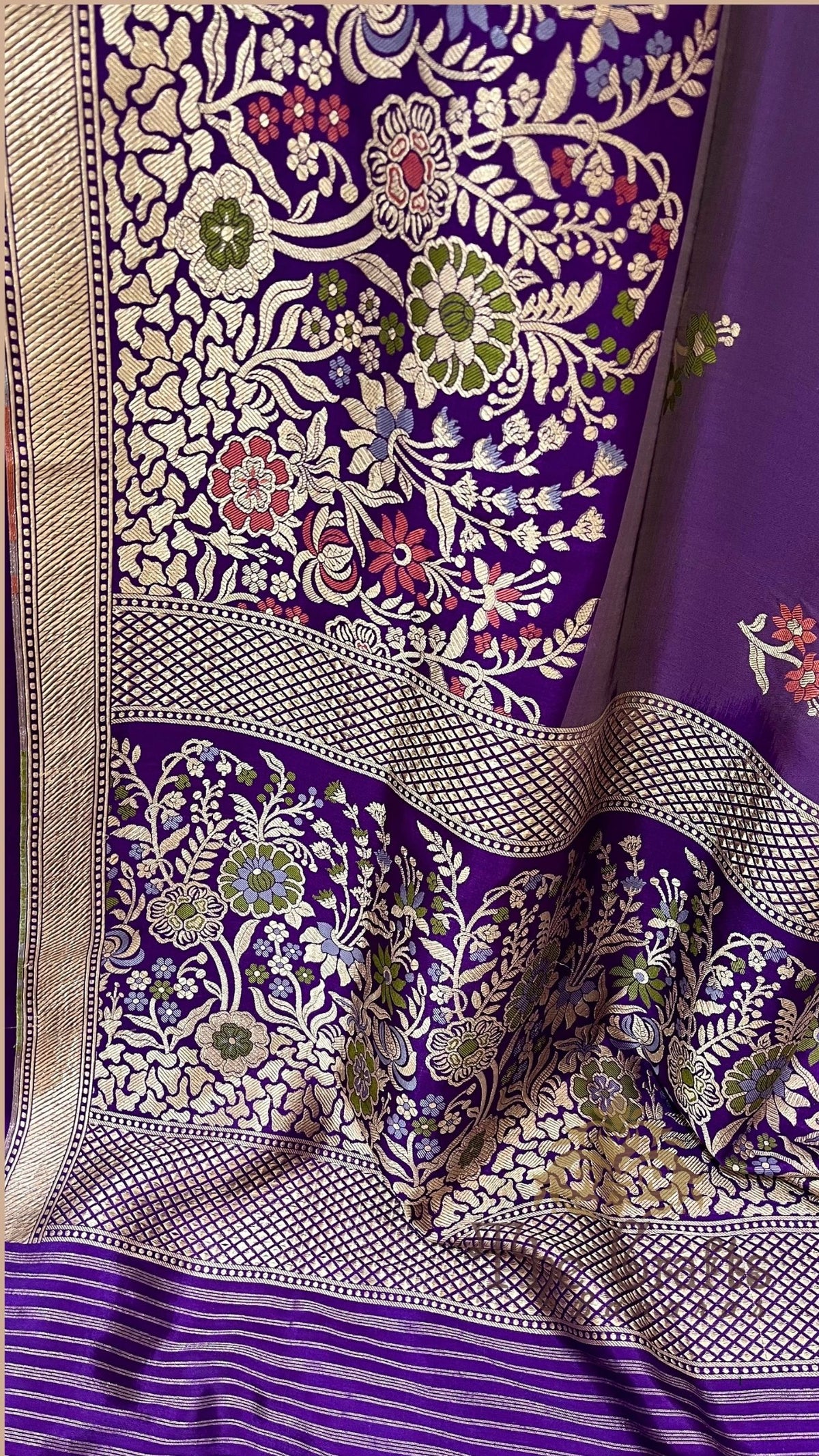 Pure Ektara Katan Silk Handloom Banarasi Saree - with kadhua meenakari motifs