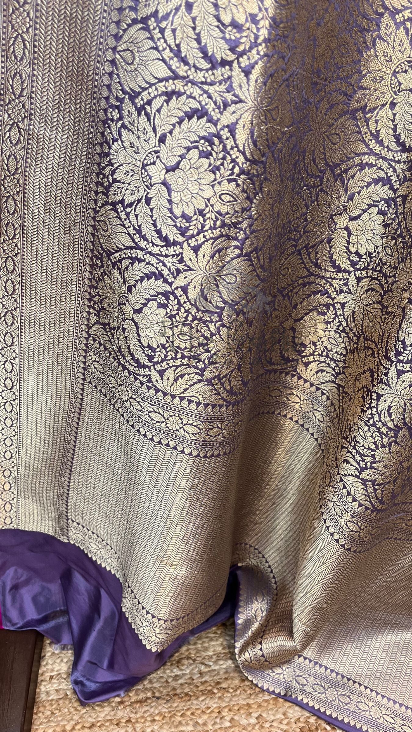 Pure Katan Silk Handloom Banarasi Saree - Tanchui Brocade