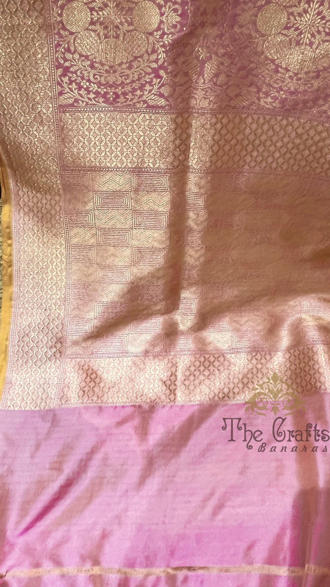 Pure Katan Silk Handloom Banarasi Saree - Tanchui Brocade