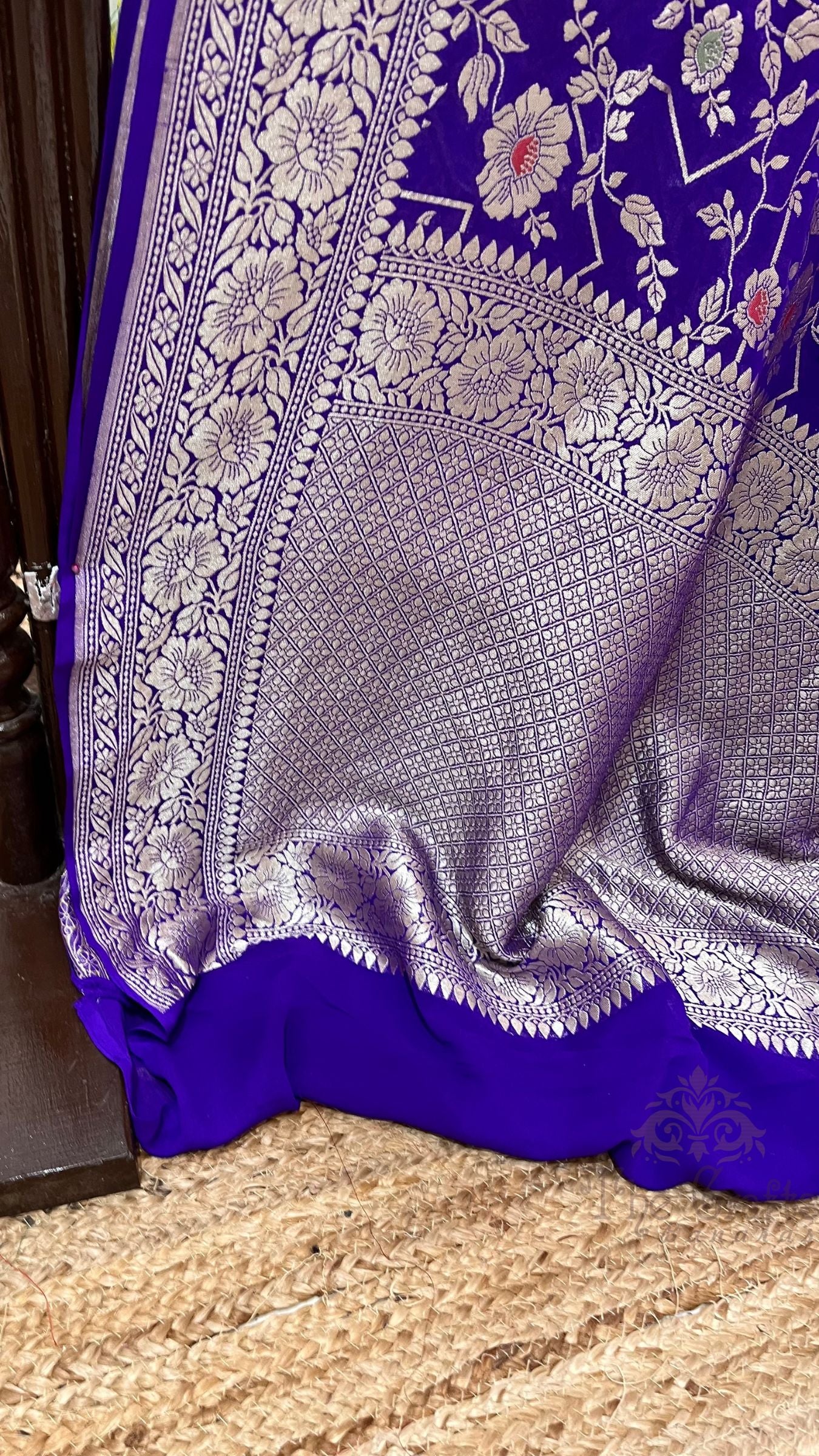 Khaddi Georgette Handloom Banarasi Saree - Jaal with Meenakari