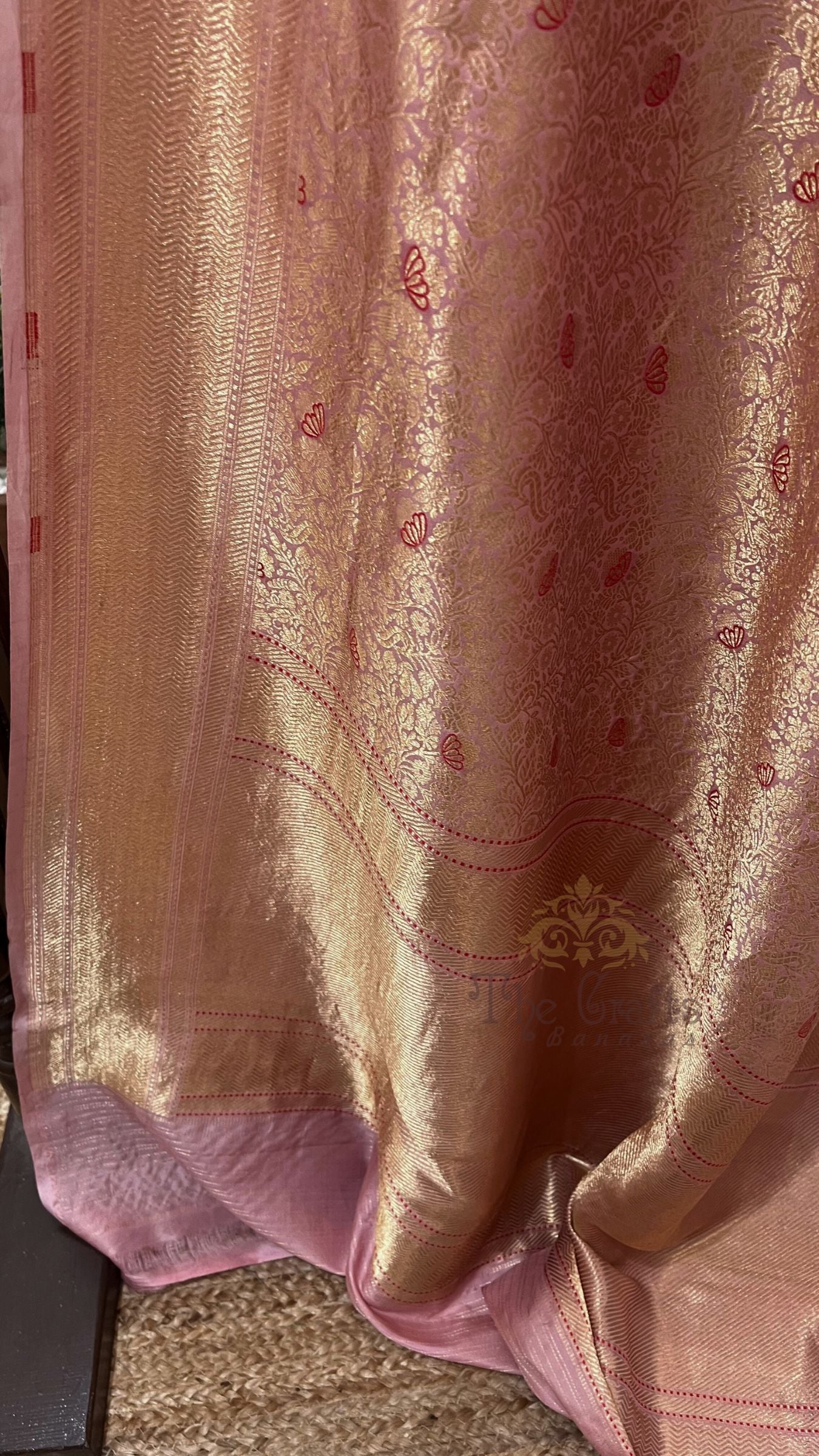 Pure Katan Silk Handloom Banarasi Saree - Tanchui Brocade Meena