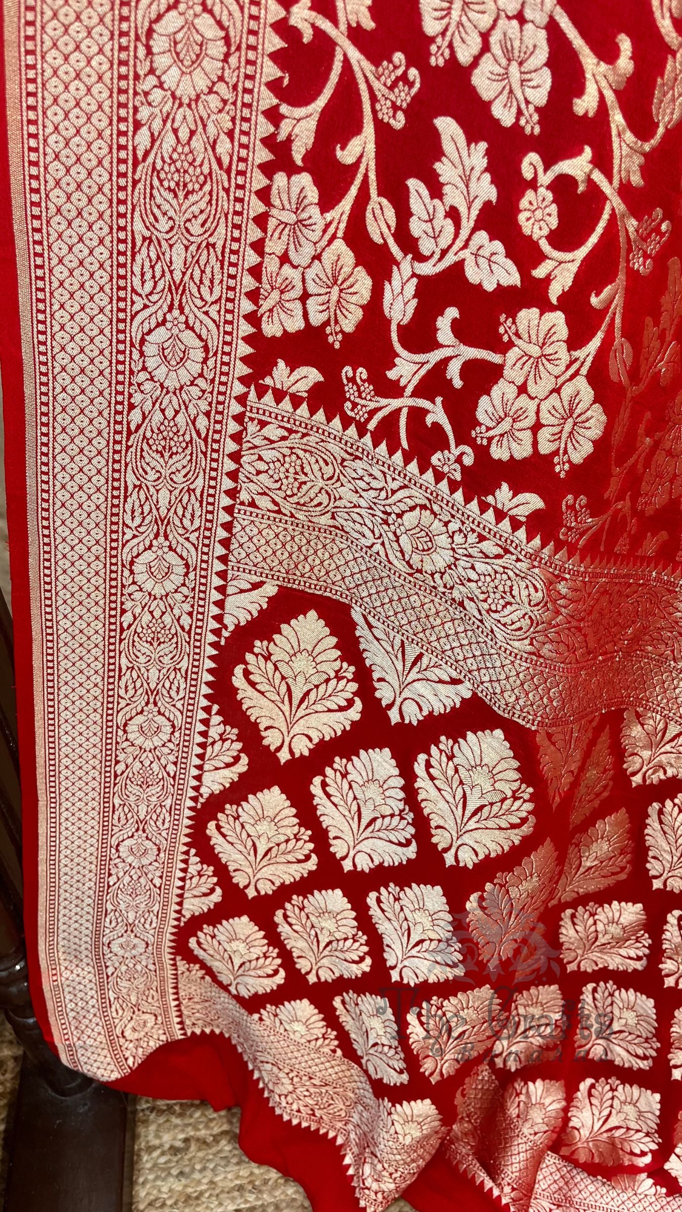 Khaddi Georgette Handloom Banarasi Saree