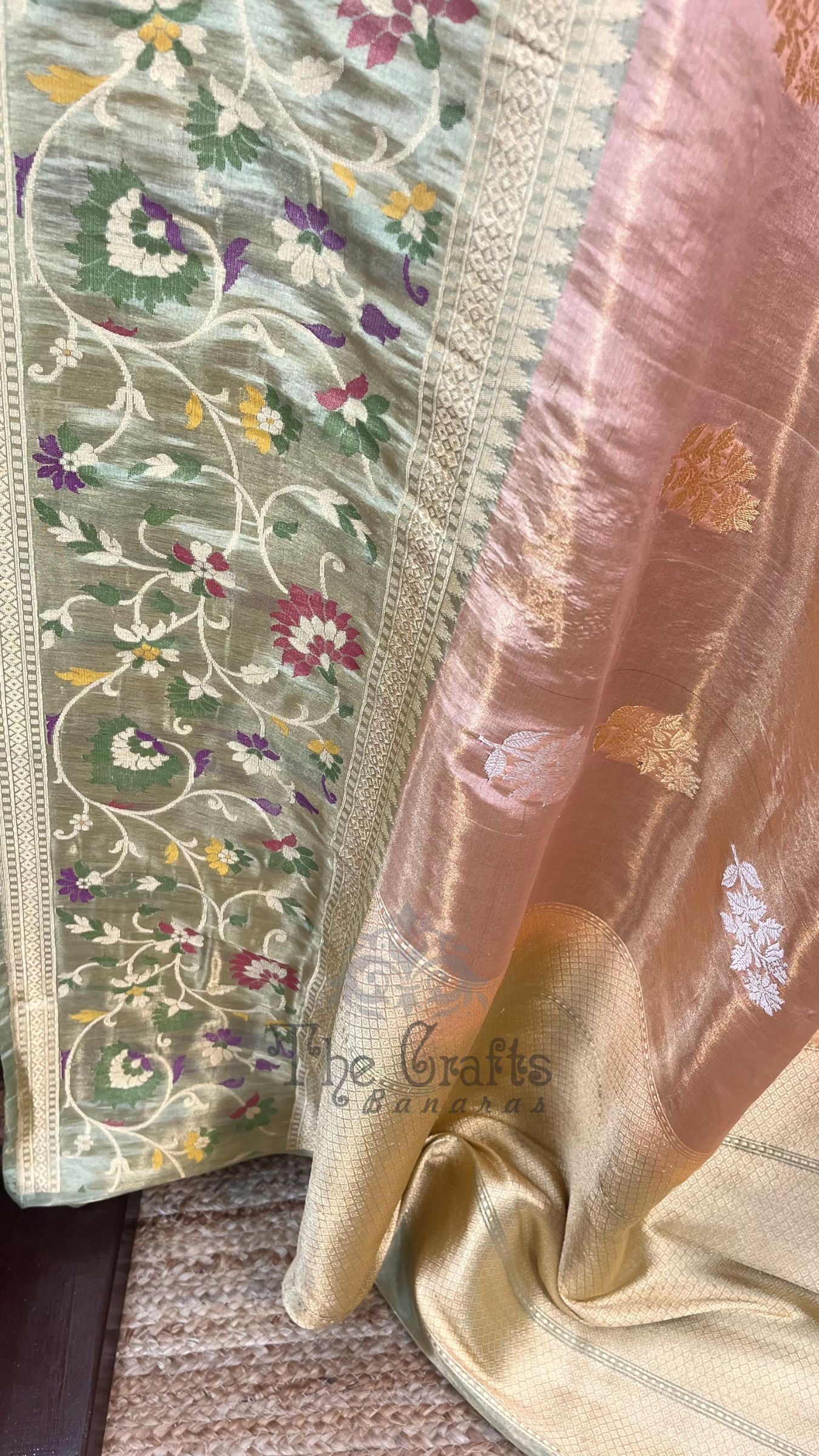 Pure Tissue Silk Handloom Banarasi Saree - with kadhua sona rupa motifs