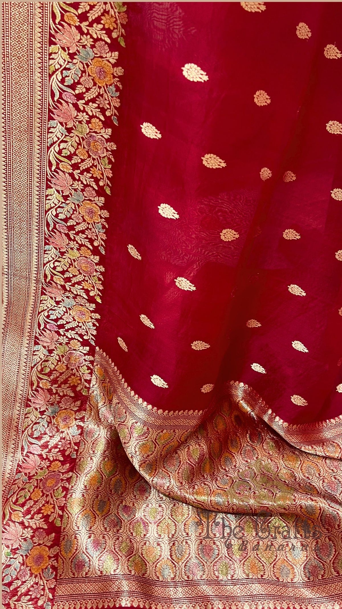 Pure Kora Silk Handloom Banarasi Saree - With Kadhua motifs