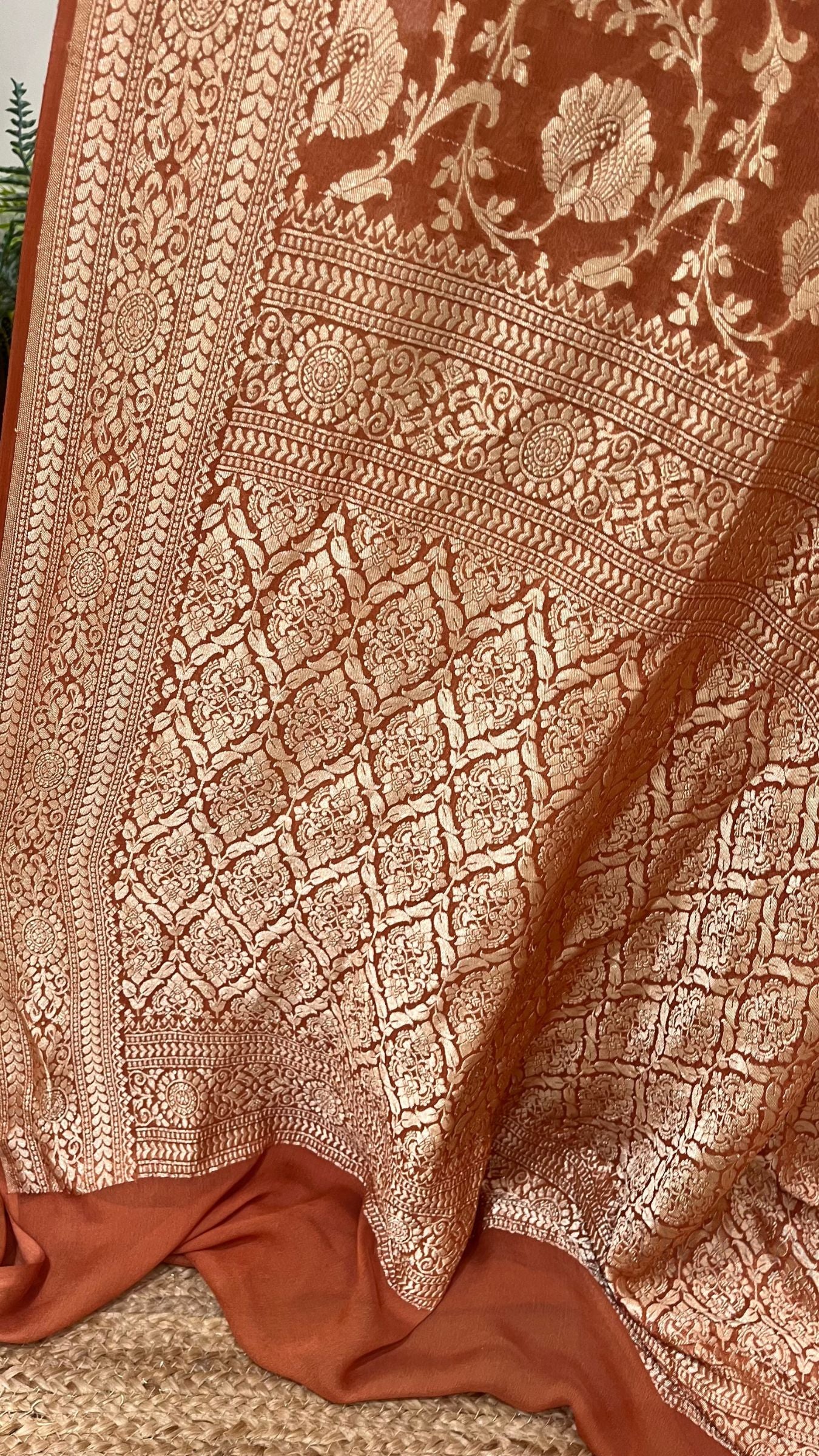 Khaddi Georgette Handloom Banarasi Saree - Water Zari