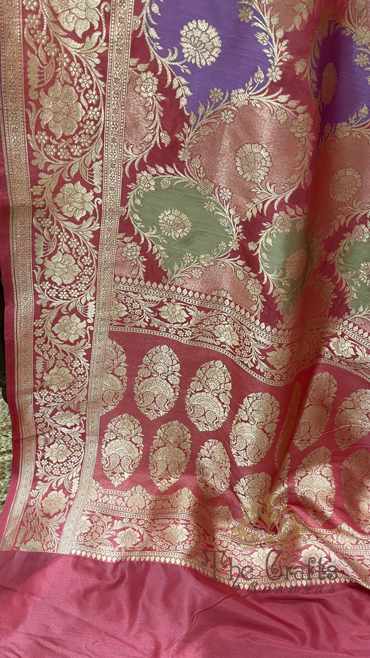 Rangkat Pure Katan Silk Handloom Banarasi Saree - Jaal Work