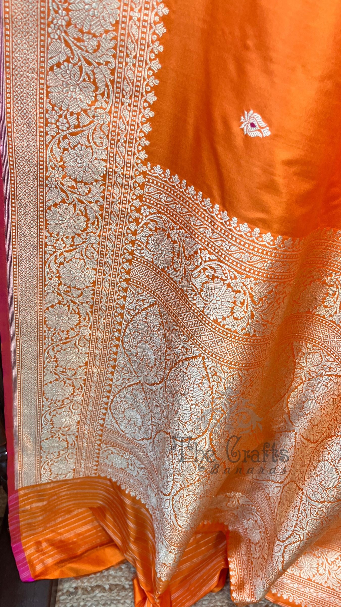 Pure Katan Silk Handloom Banarasi Saree - with sona rupa kadhua motifs