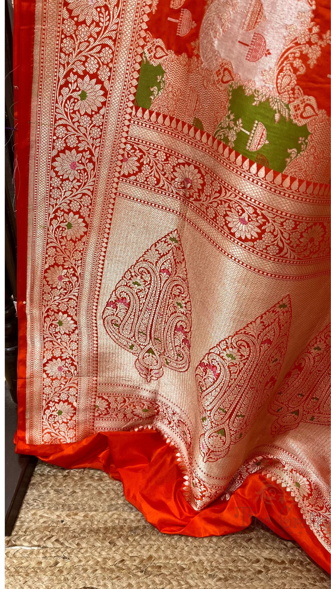 Rangkat Pure Katan Silk Handloom Banarasi Saree - Jaal with meenakari