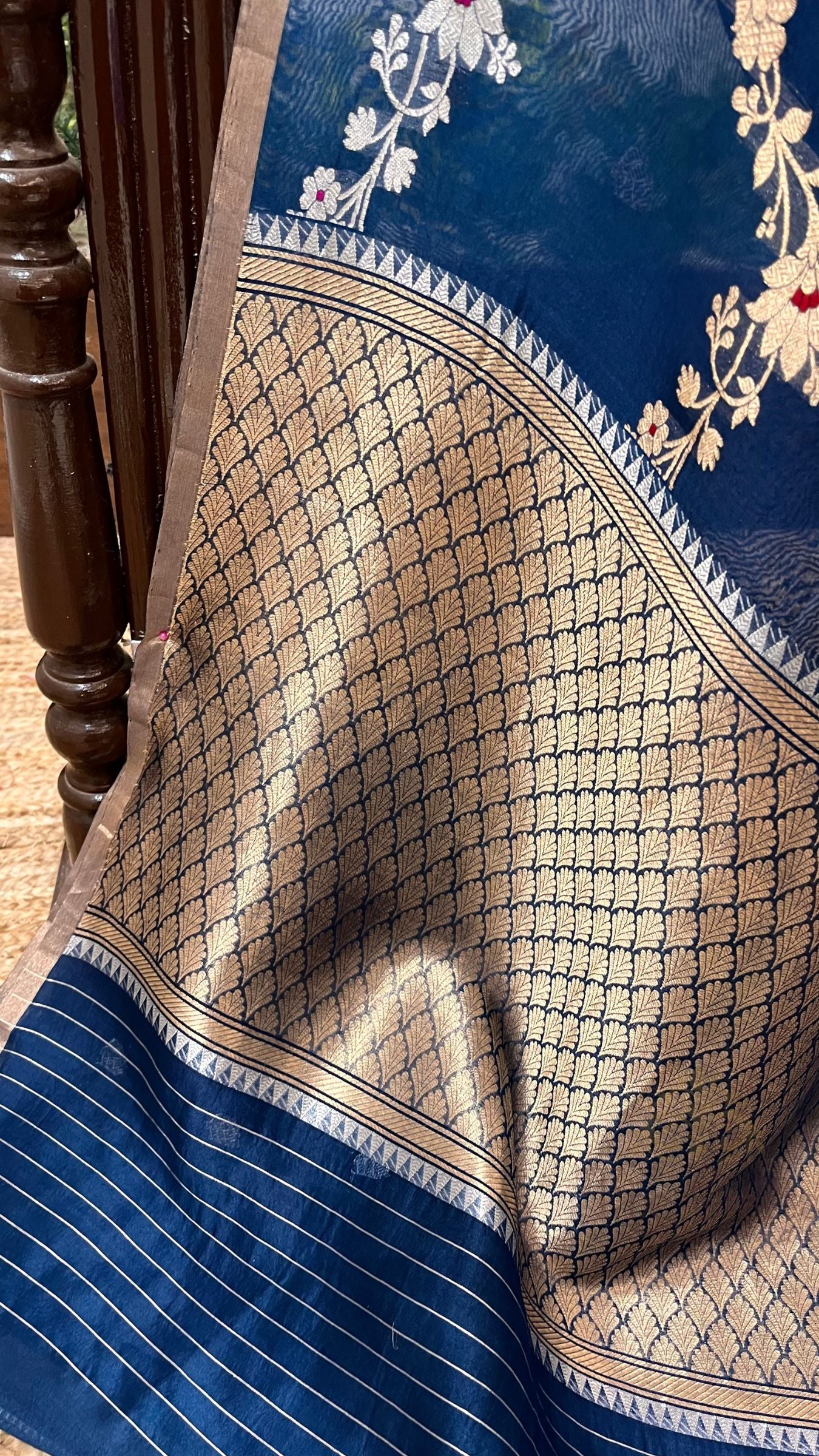 Pure Kora Silk Handloom Banarasi Saree - Kadhua Stripes