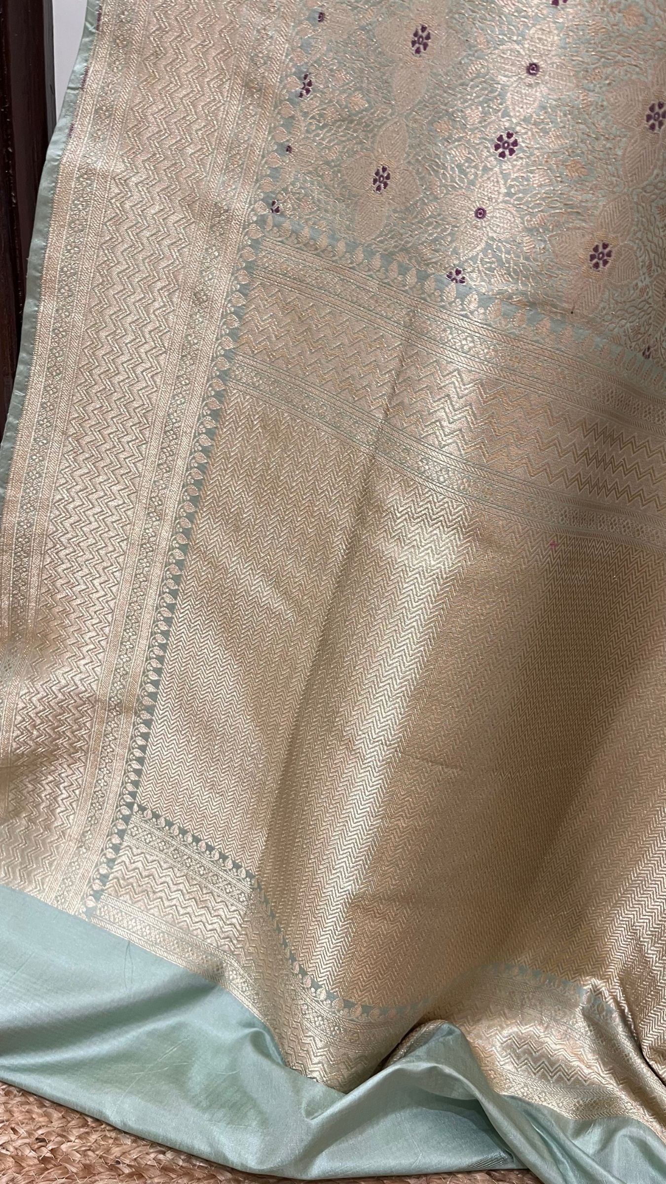 Pure Katan Silk Handloom Banarasi Saree - Tanchui Brocade Meena