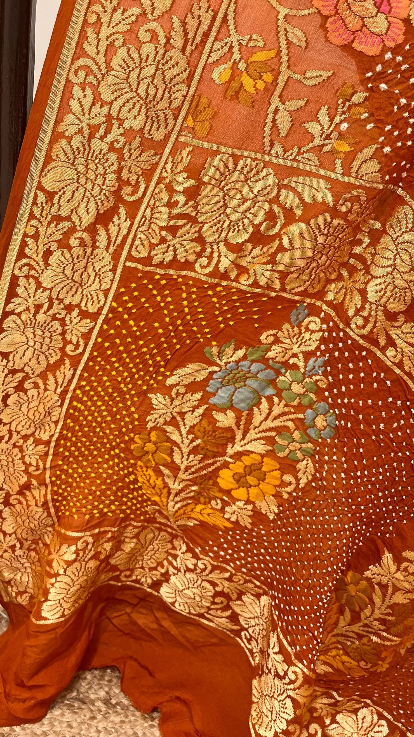 Khaddi Georgette Banarasi Handloom Bandhej Dupatta