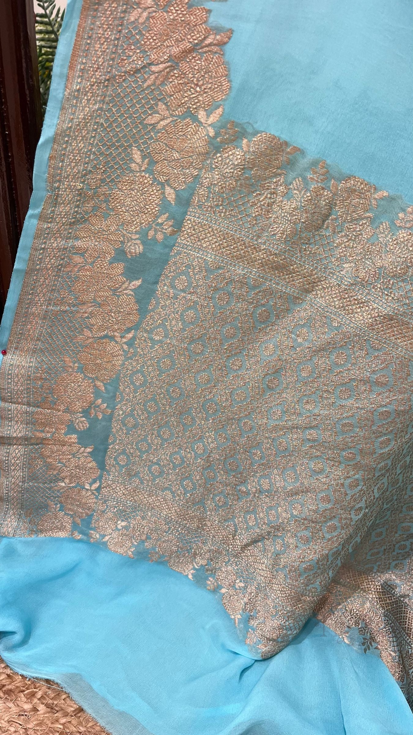 Khaddi Georgette Banarasi Saree - Antique Zari