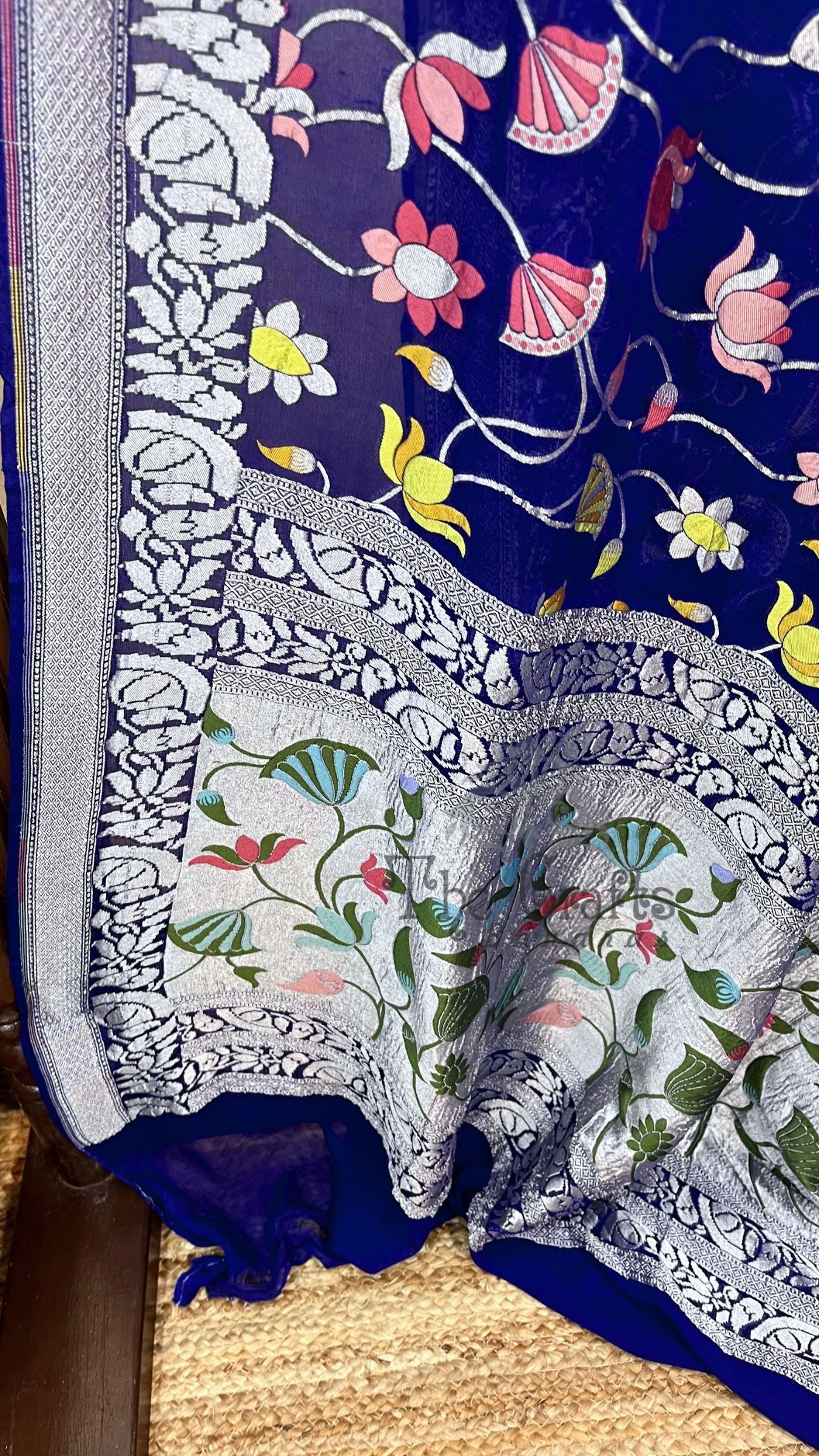 Khaddi Georgette Handloom Banarasi Saree - Jaal with Meenakari