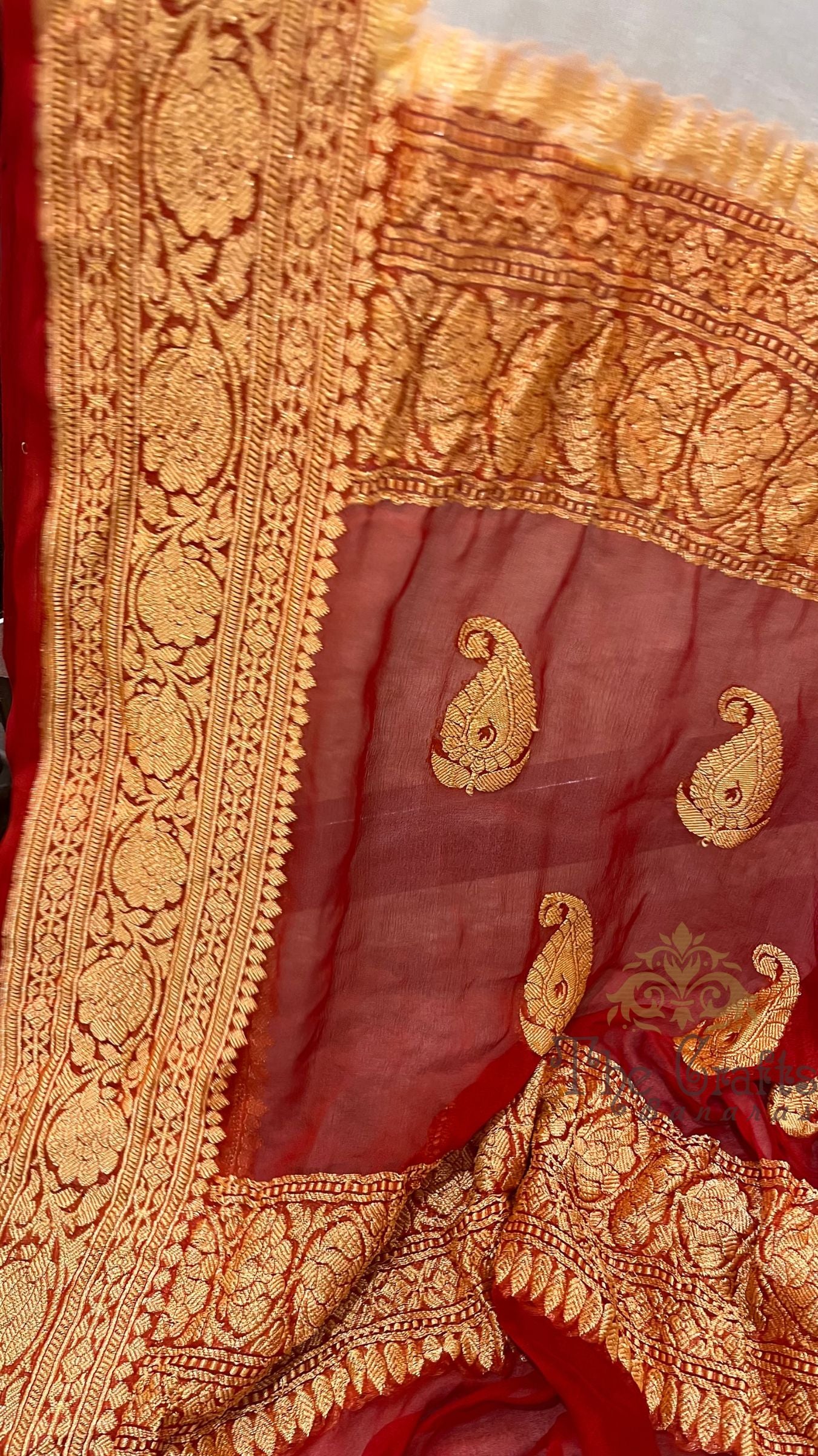 Pure Georgette Handloom Banarasi Saree - Gold Zari