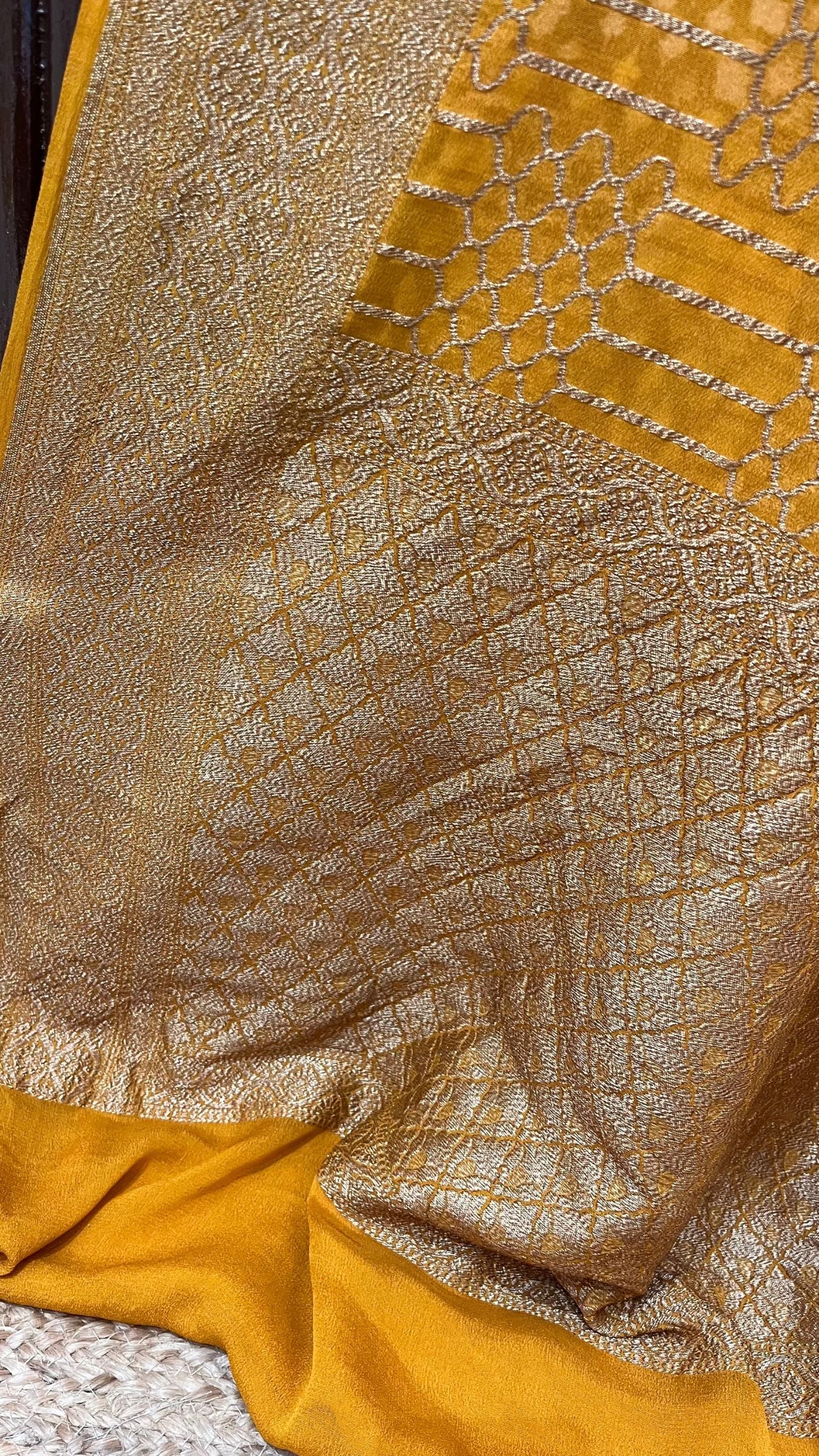 Khaddi Georgette Banarasi Saree - Antique Zari