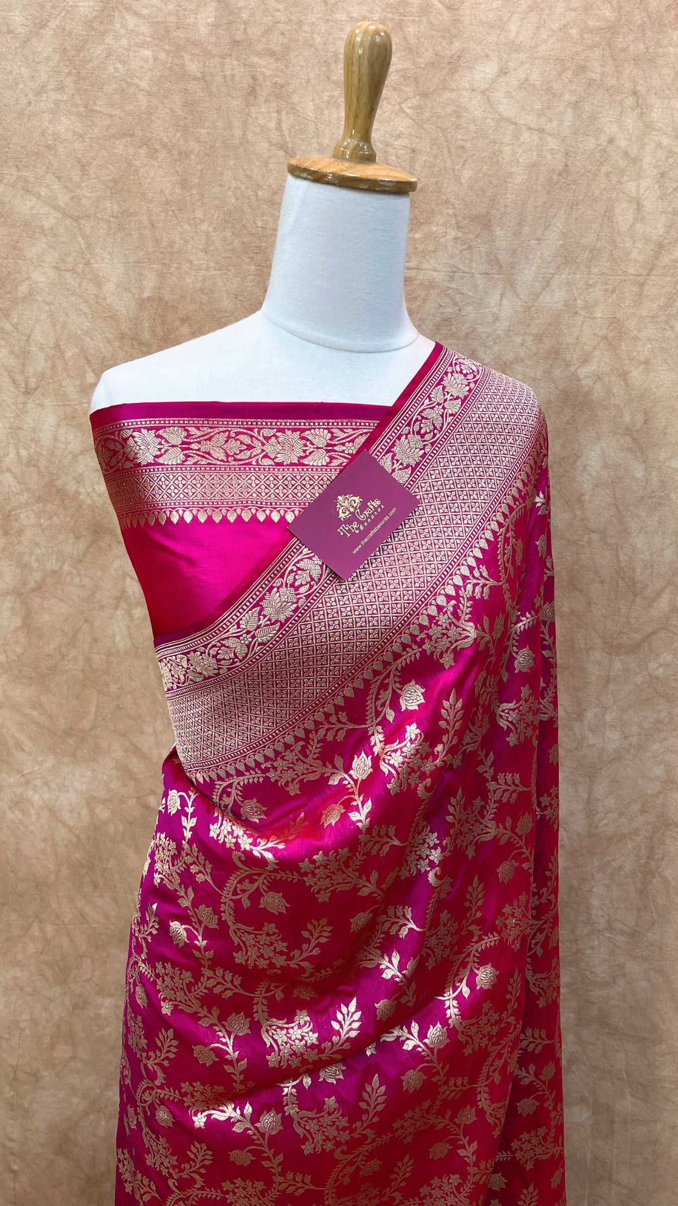 Pure Katan Silk Handloom Banarasi Saree - Jaal work