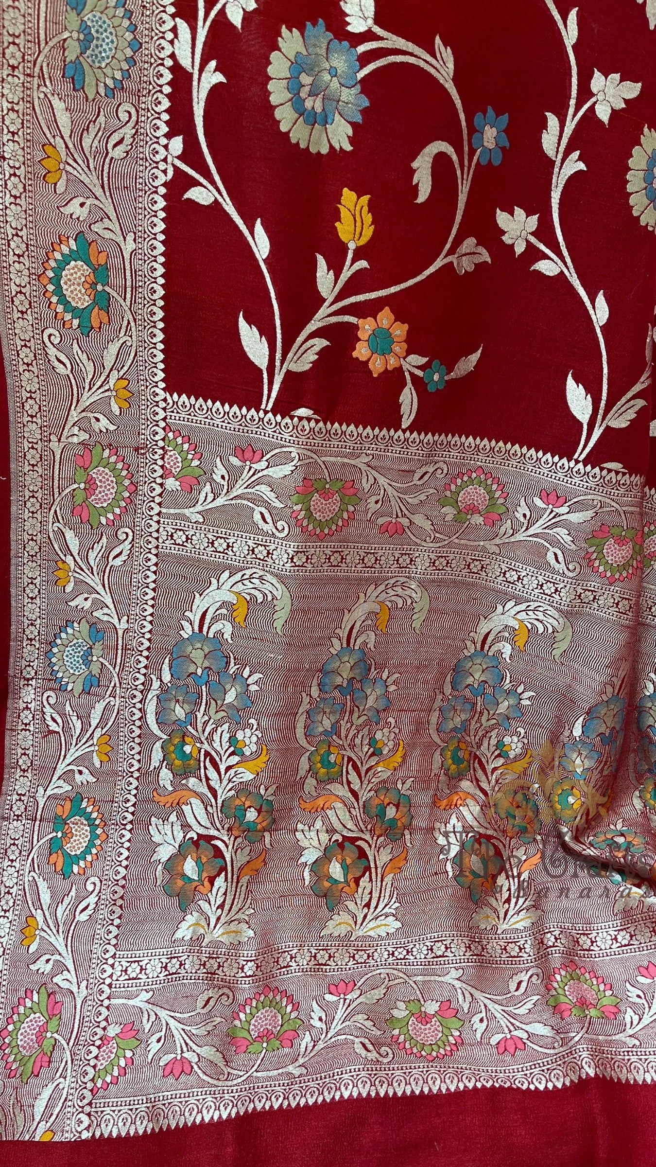Tussar Georgette Handloom Banarasi Saree - Jaal with Meenakari
