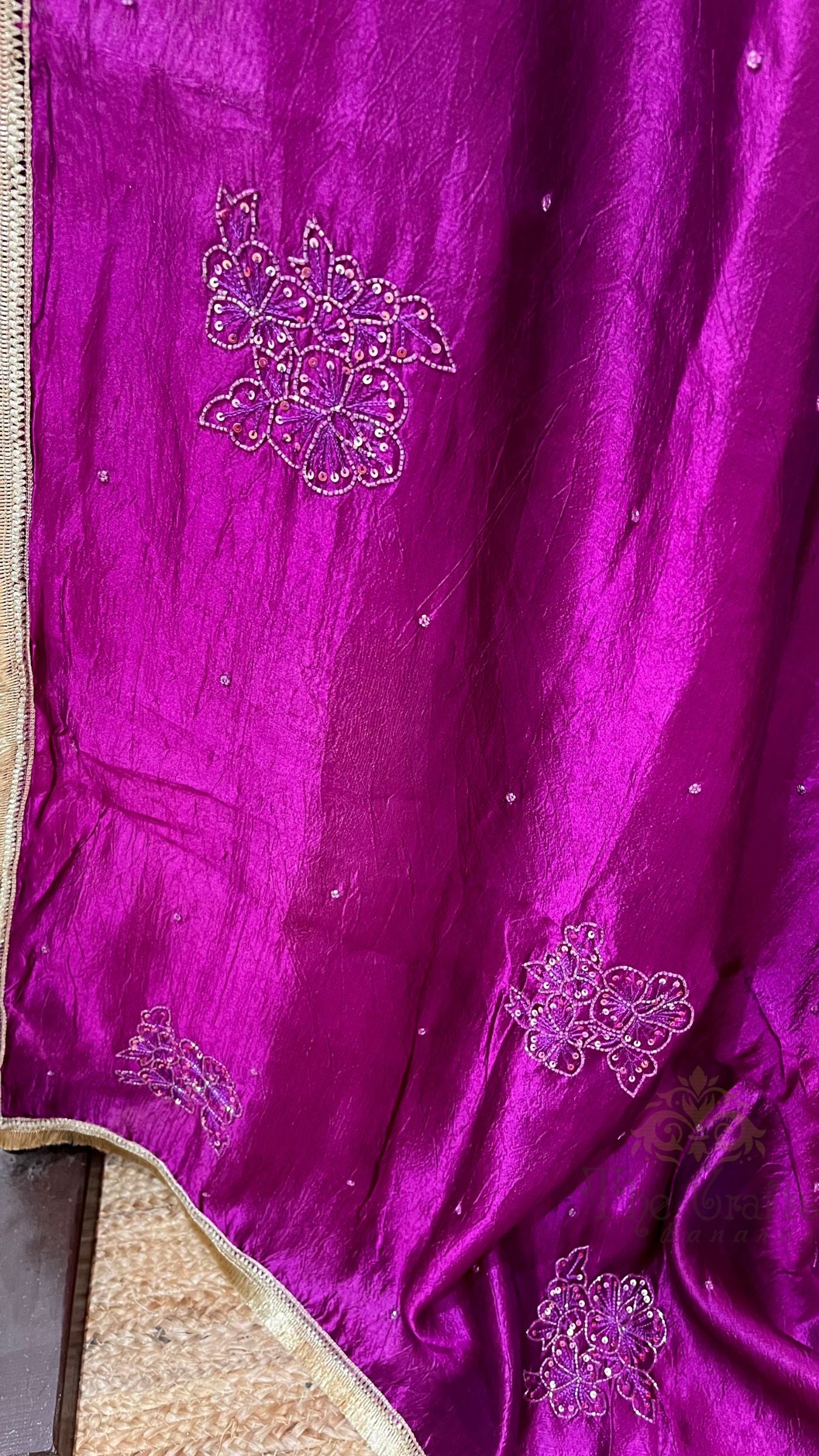 Pure Dupion Silk Handloom Banarasi Saree - handwork motifs