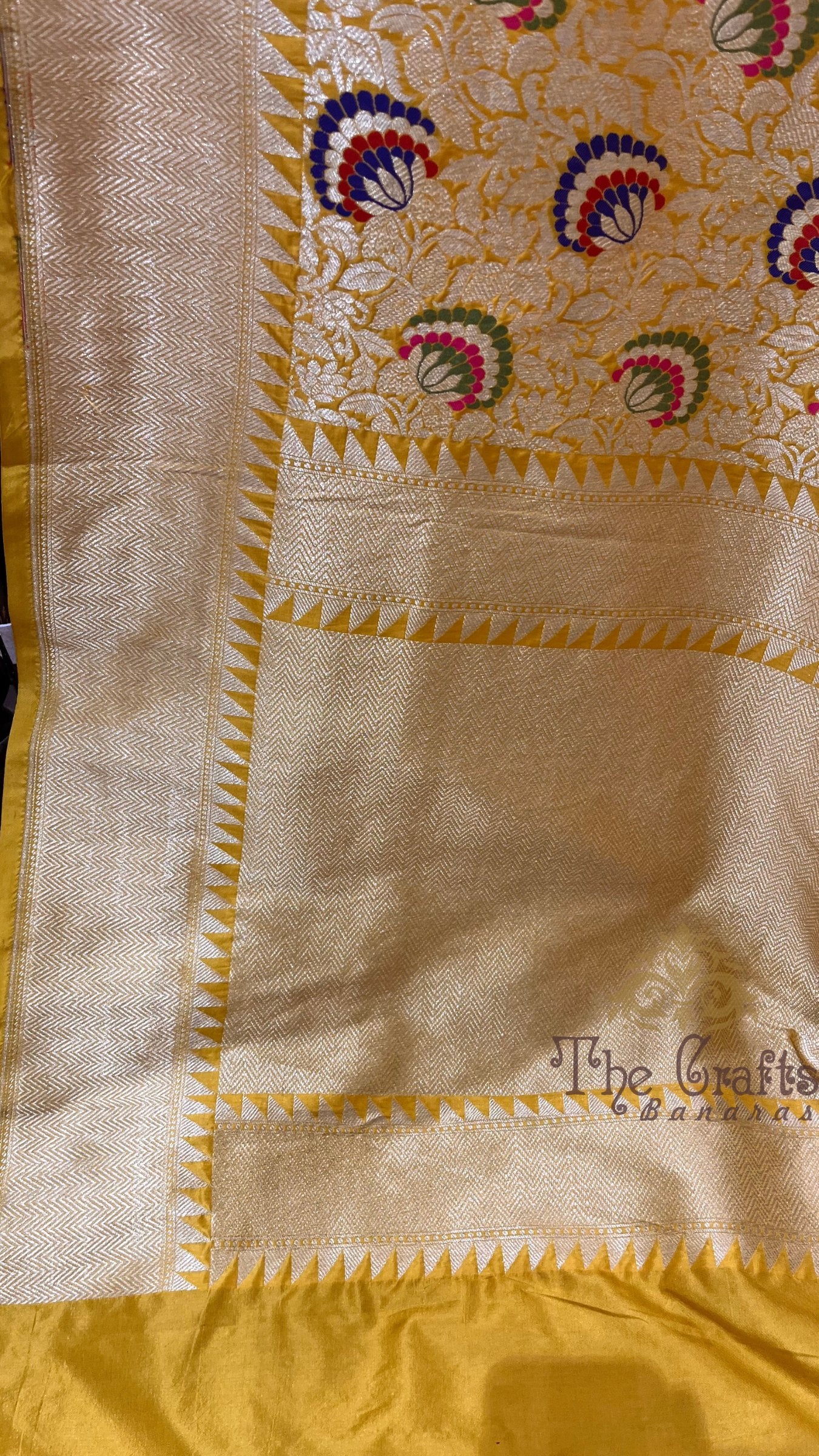 Pure Katan Silk Handloom Banarasi Saree - Tanchui Brocade Meena