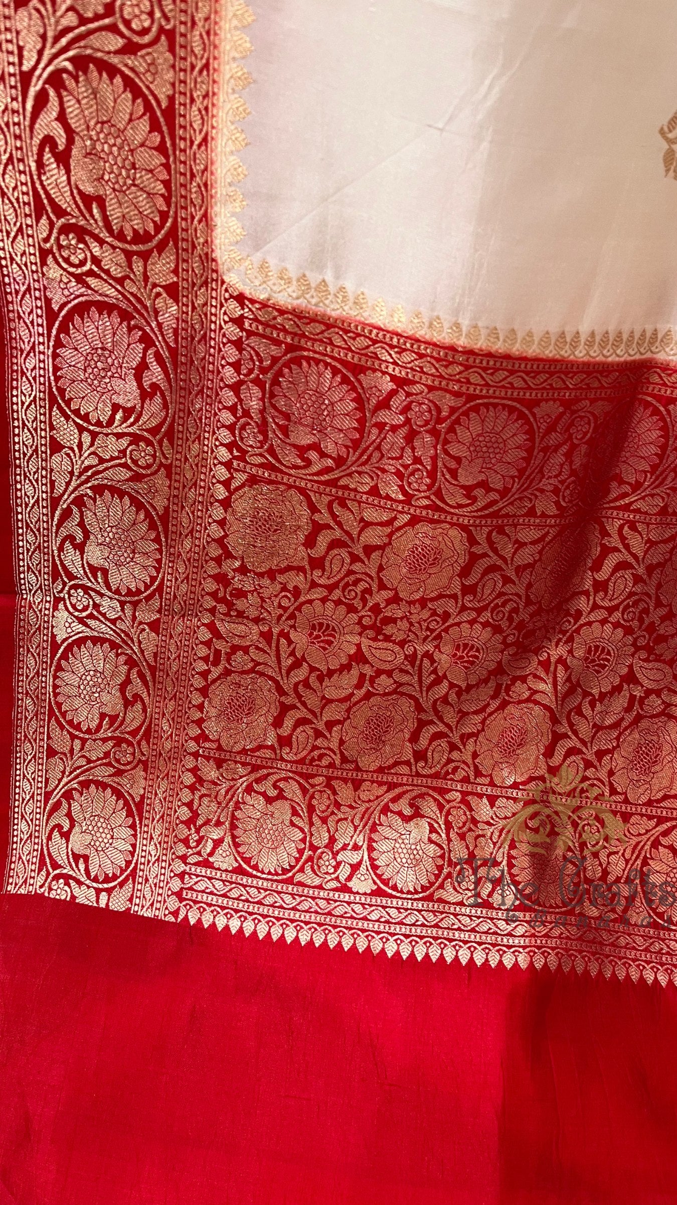 Pure Mango Silk Handloom Banarasi Saree - with kadhua motifs