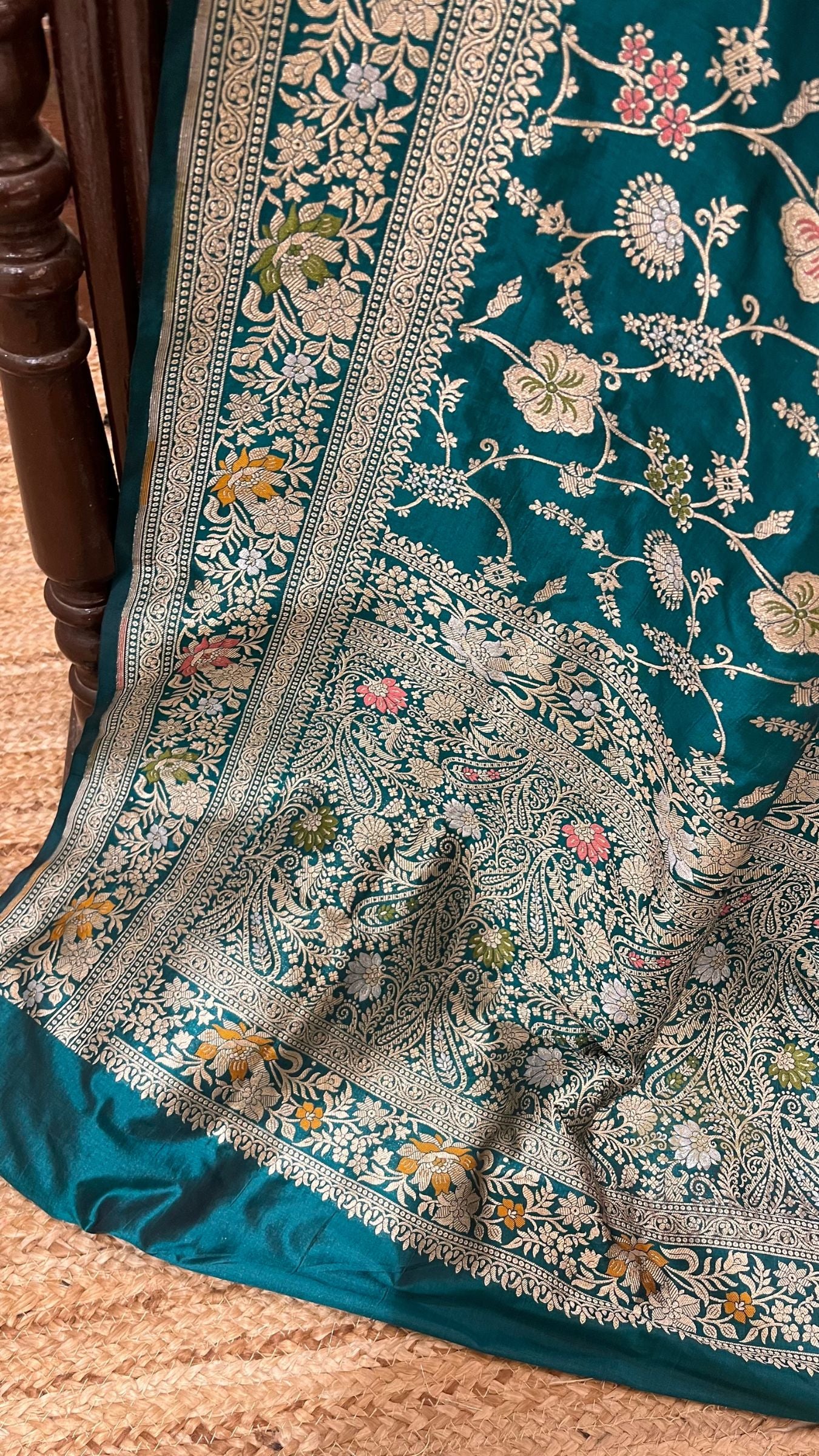 Pure Katan Silk Handloom Banarasi Saree - Jaal Work With Meenakari