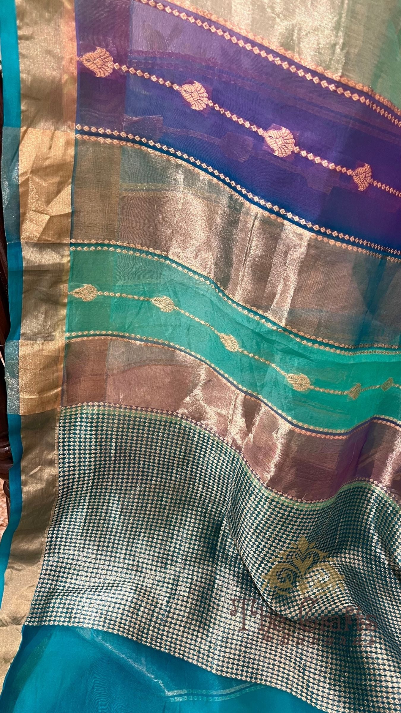 Rangkat Pure Kora Tissue Silk Handloom Banarasi Saree- Kadhua Motifs