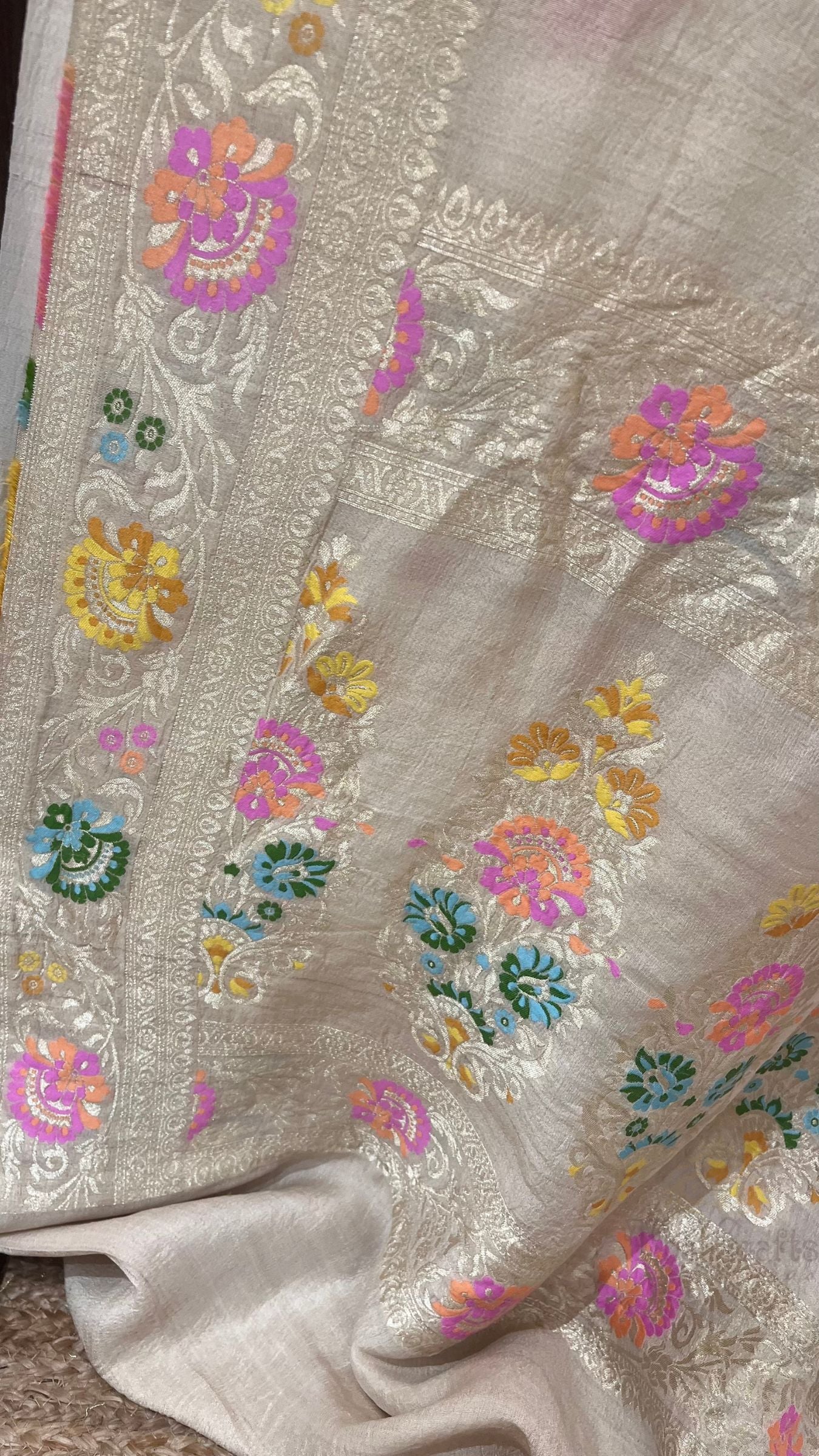 Tussar Georgette Handloom Banarasi Saree - Meenakari