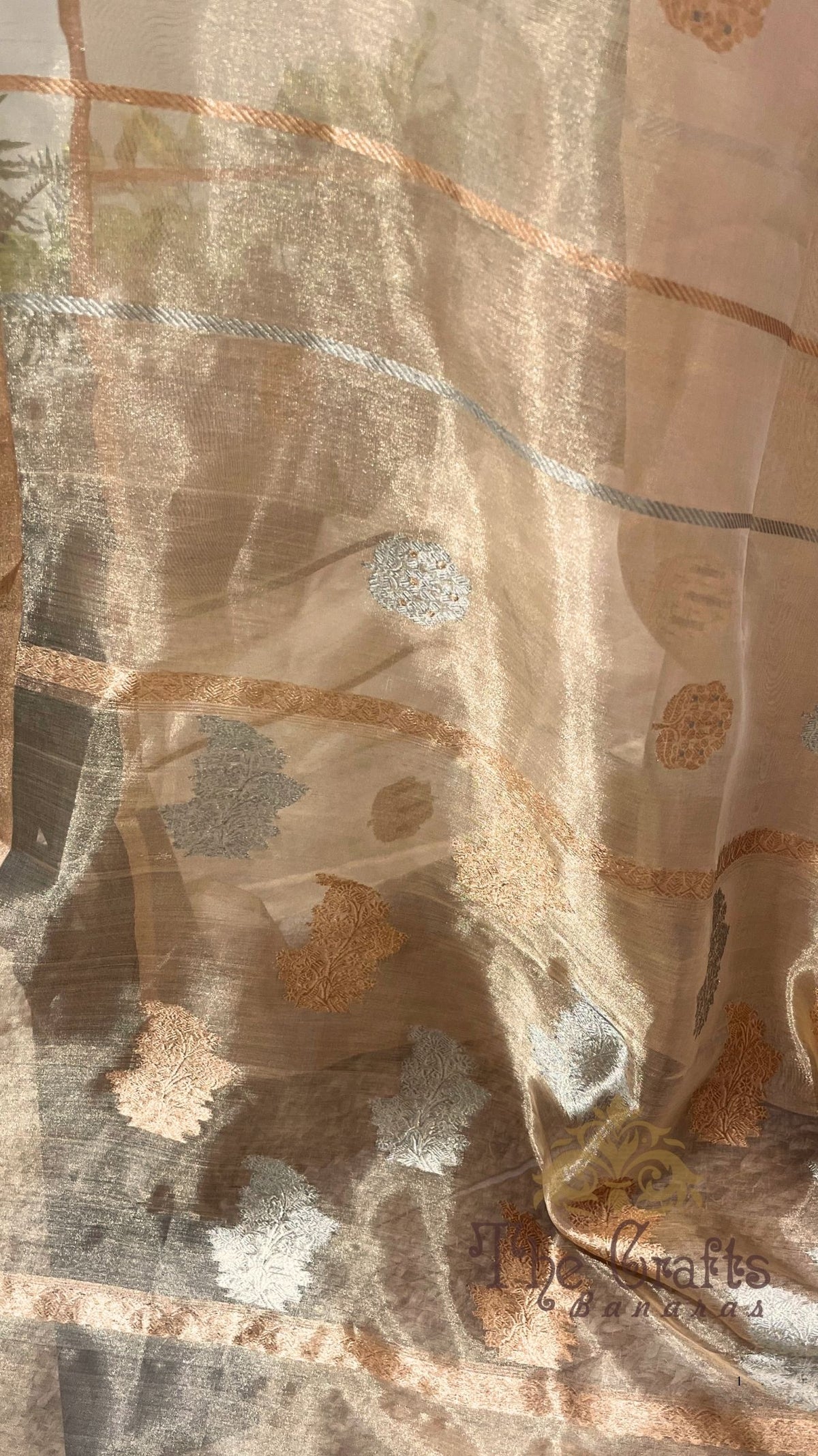 Pure Kora Tissue Silk Handloom Banarasi Saree- Kadhua Motifs