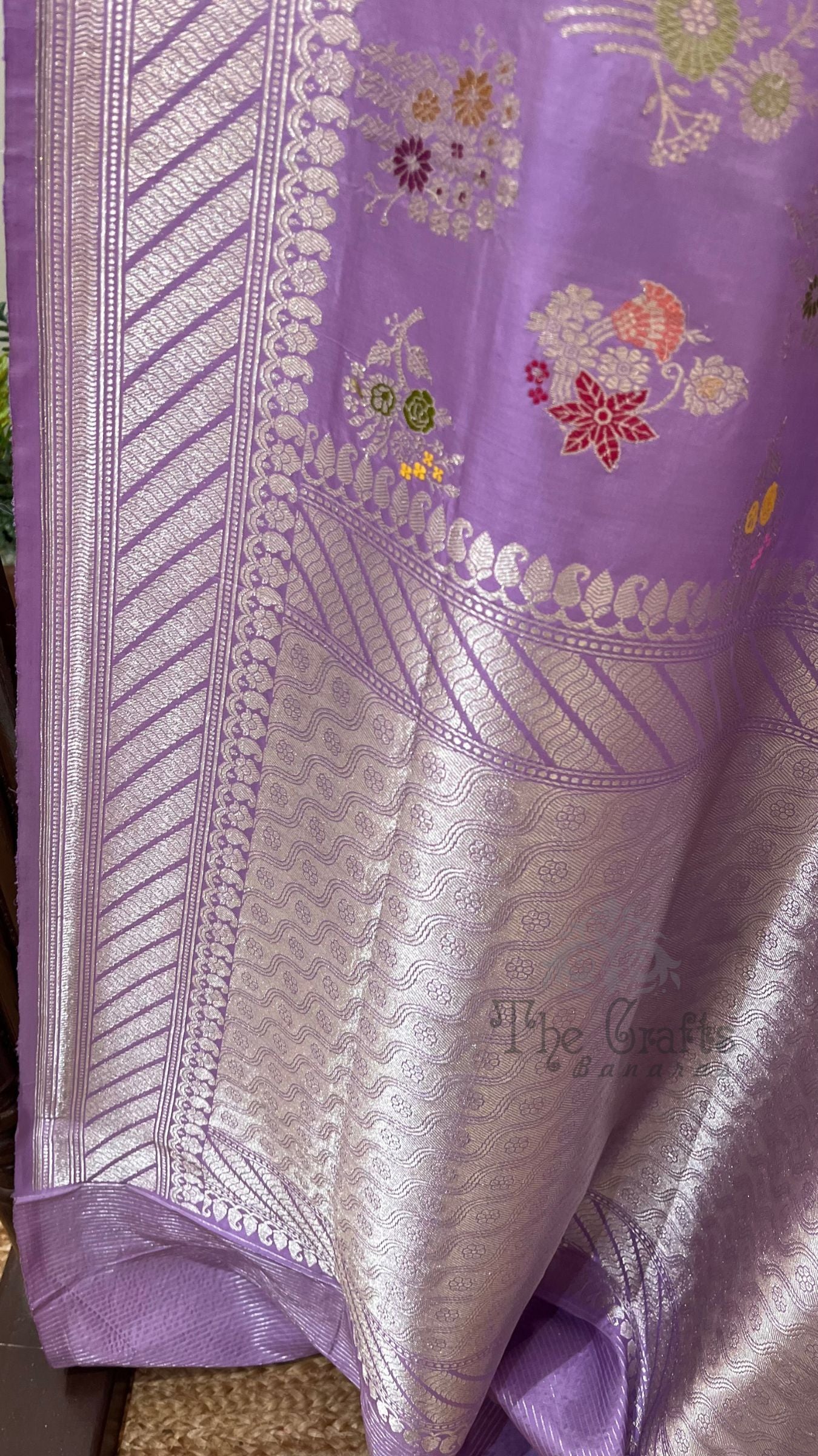 Pure Katan Silk Handloom Banarasi Saree - All Over Kadiyal Jaal Work