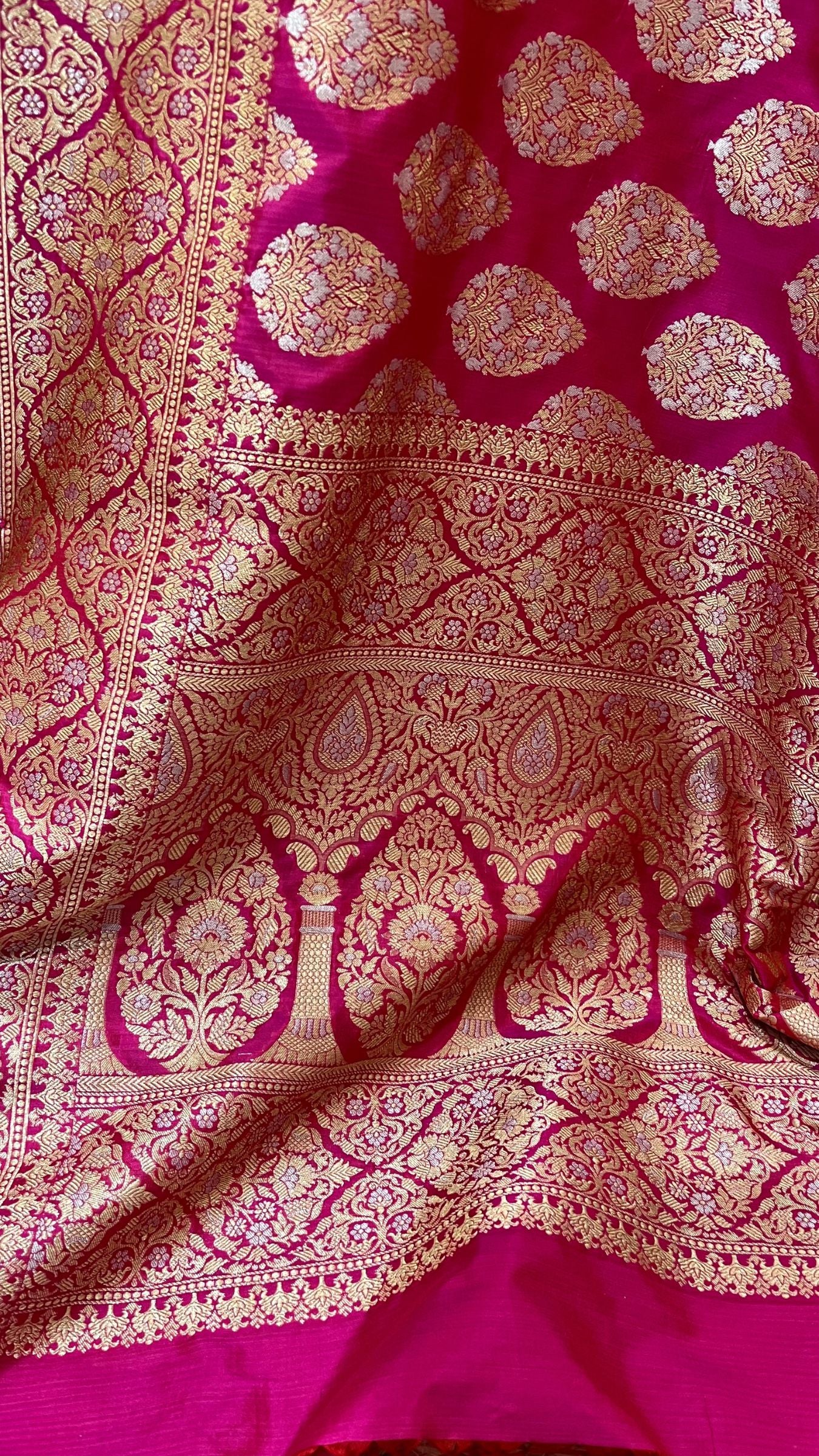 Pure Katan Silk Handloom Banarasi Saree - With Sonarupa Jaal Work