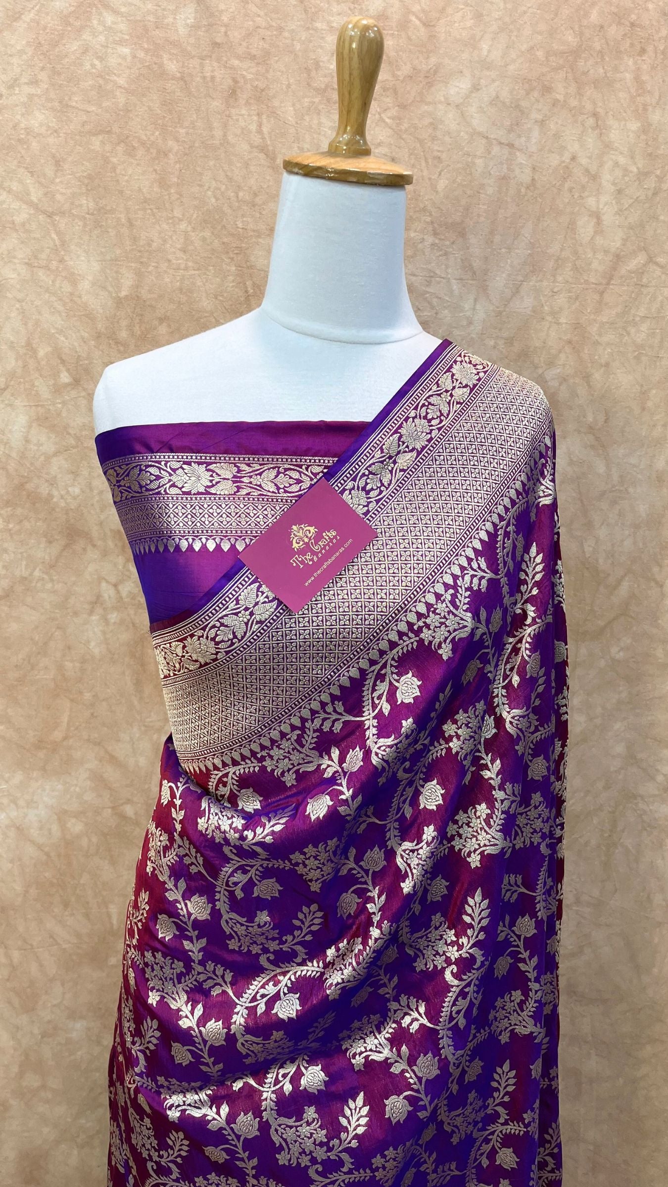 Pure Katan Silk Handloom Banarasi Saree - Jaal work