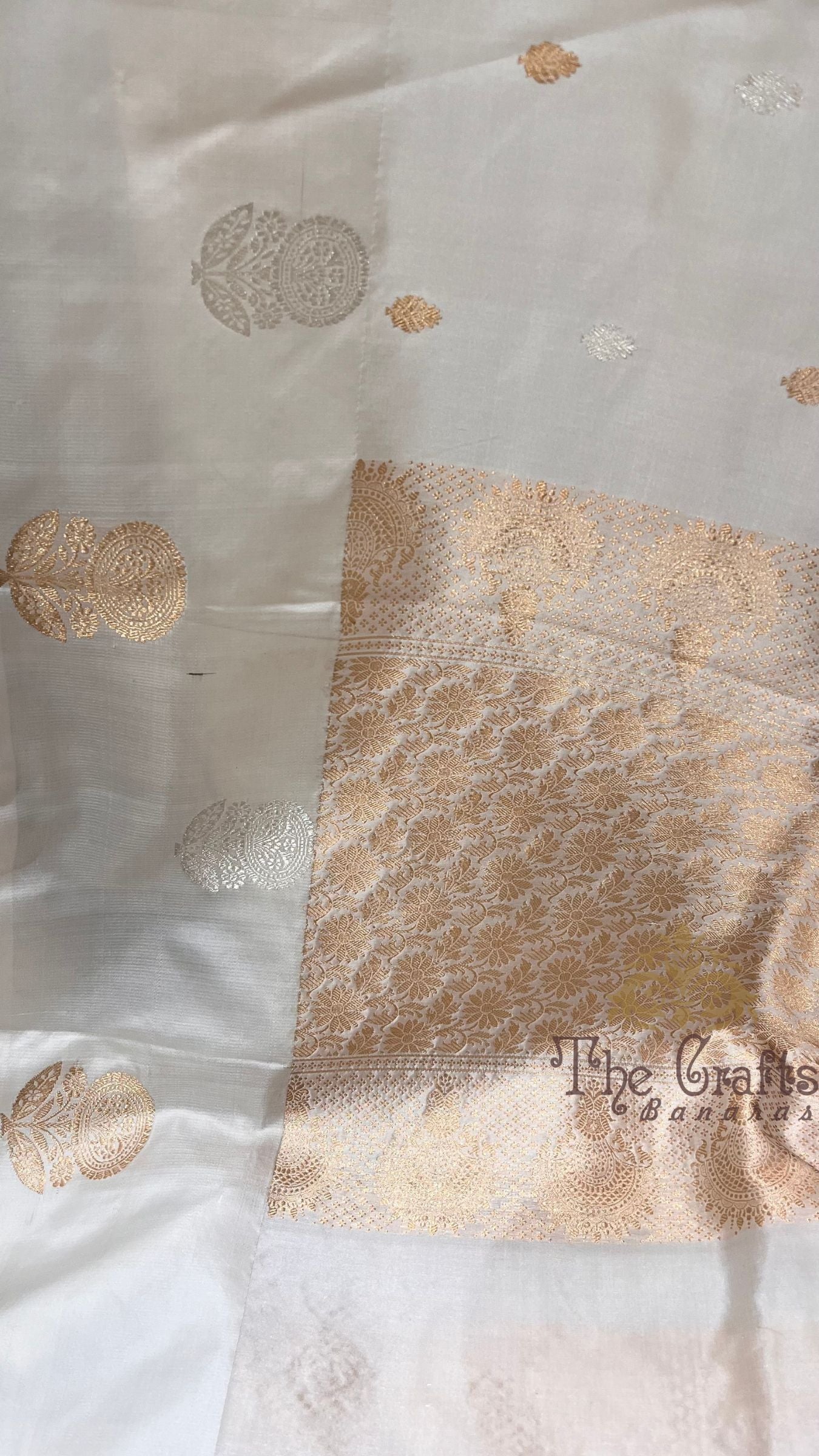 Pure  Mango Silk Handloom Banarasi Saree