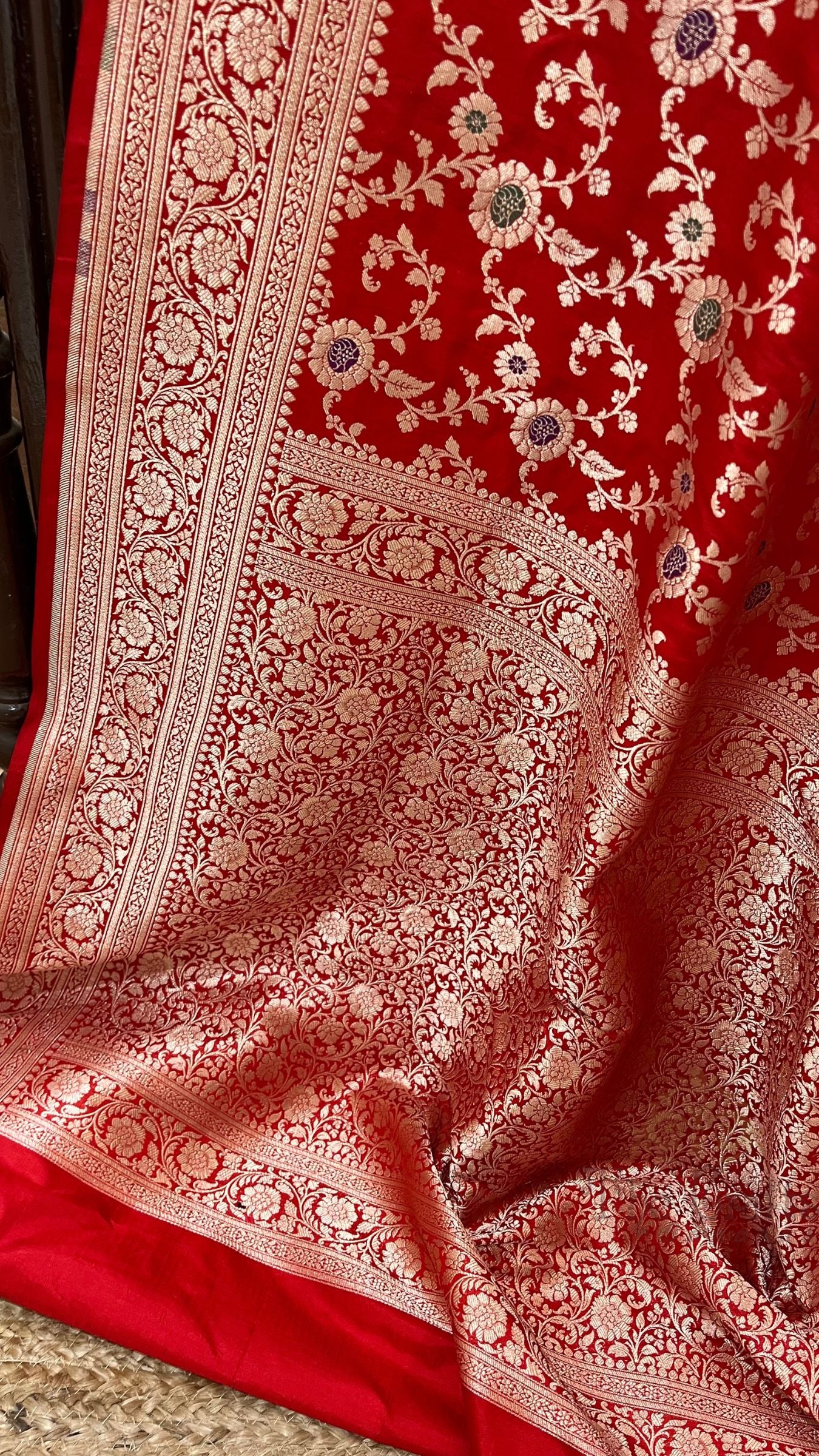 Pure Katan Silk Handloom Banarasi Saree - Jaal With Meenakari