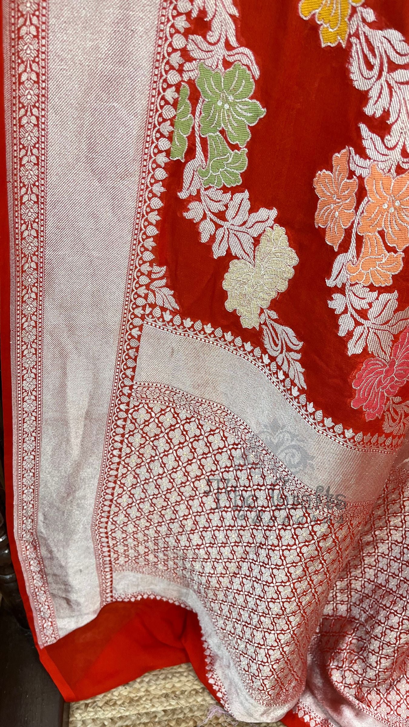 Khaddi Georgette Handloom Banarasi Saree - Jaal with Meenakari