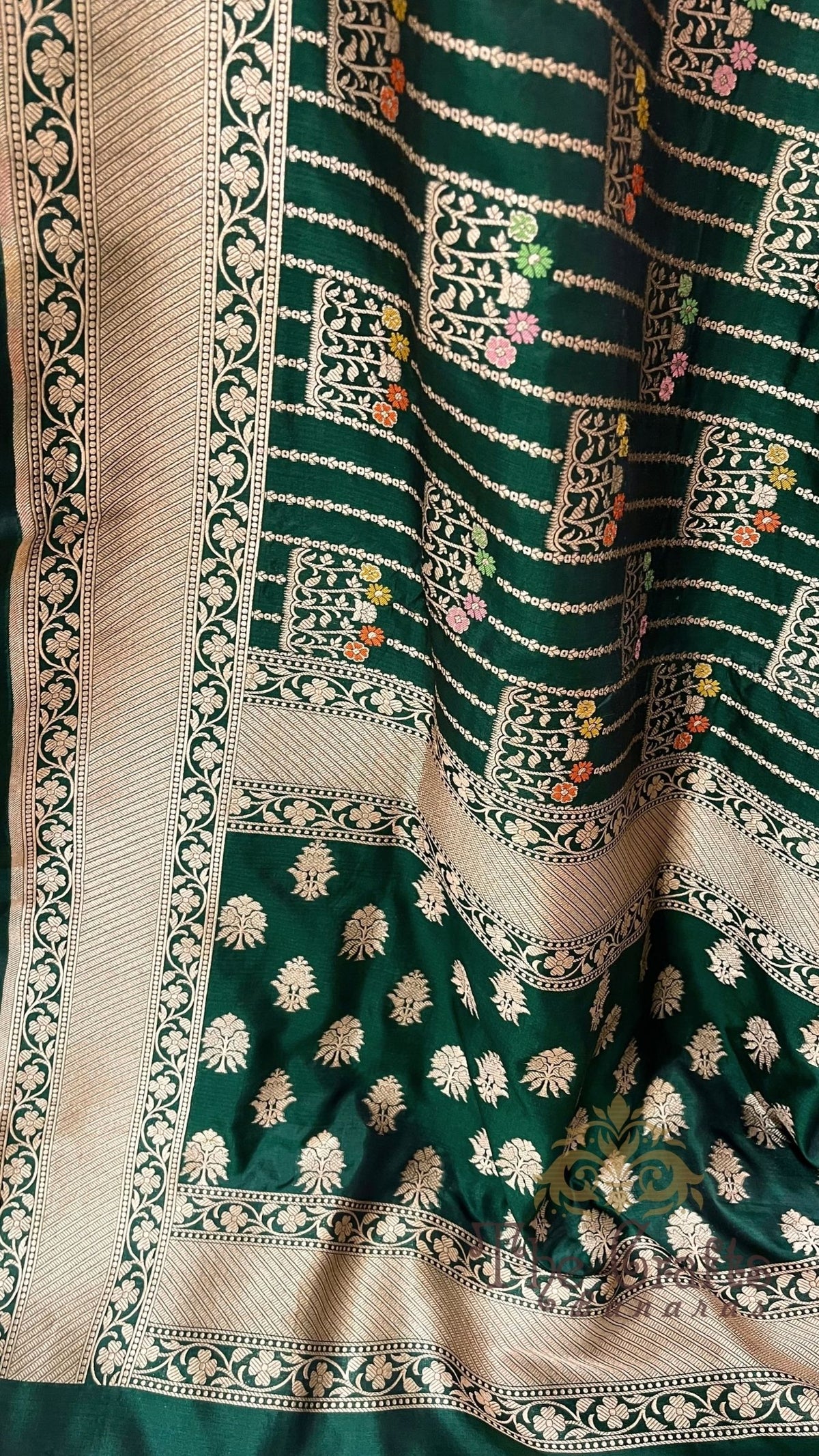 Pure Katan Silk Handloom Banarasi Saree - Jaal Work with Meenakari
