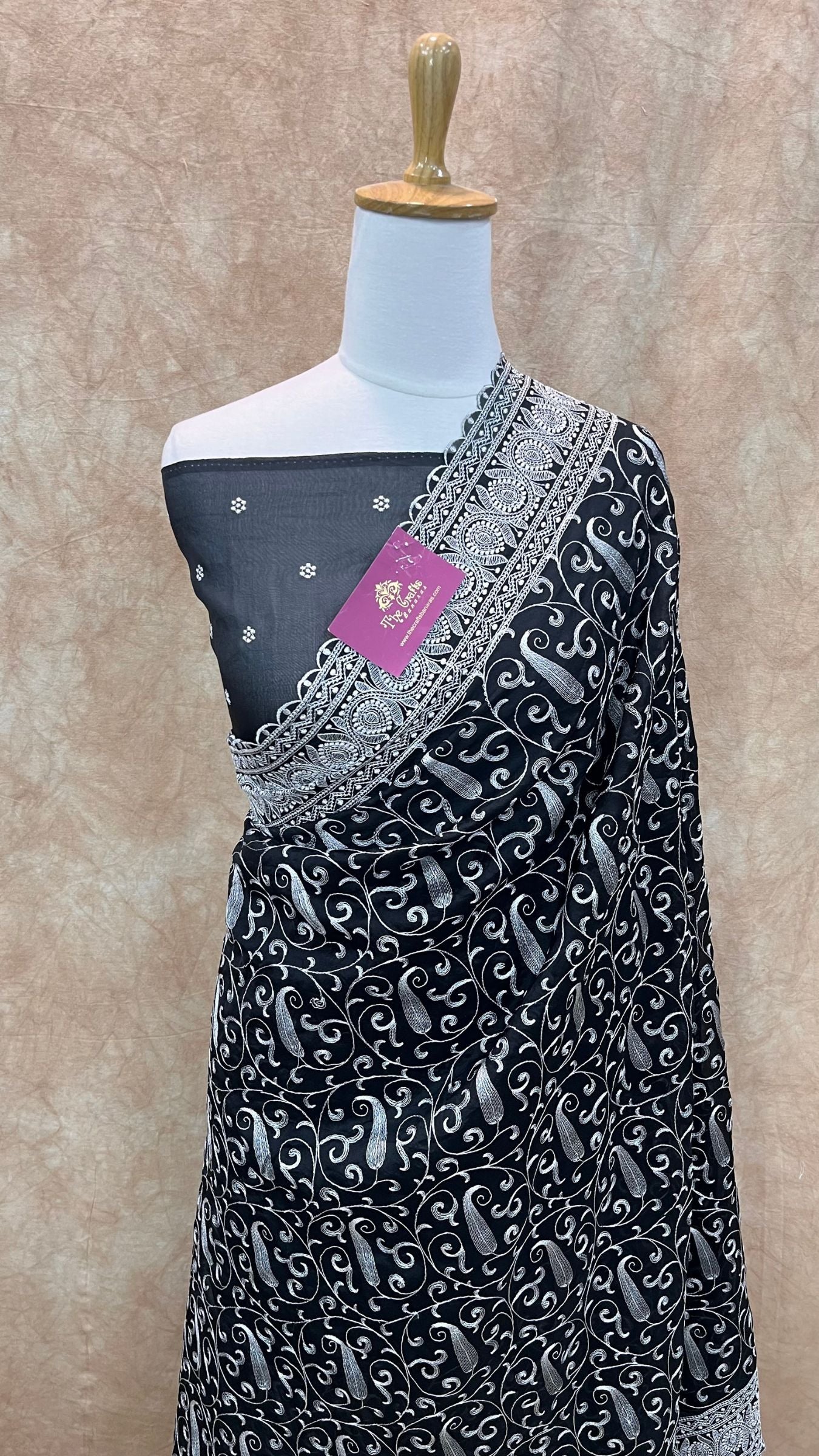 Pure Organza Silk Handloom Banarasi Saree - Chikankari all over