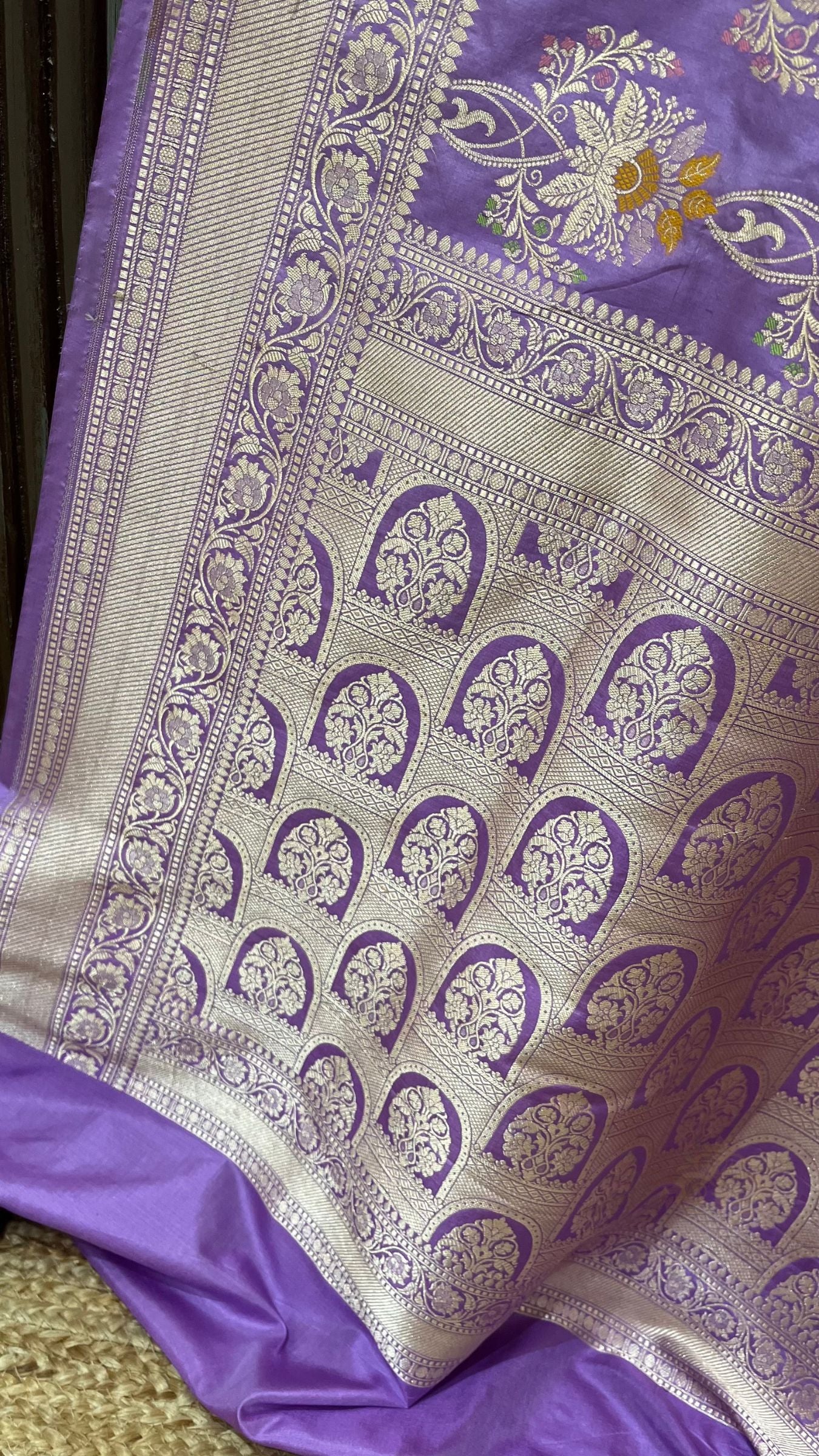 Pure Katan Silk Handloom Banarasi Saree - Jaal With Meenakari