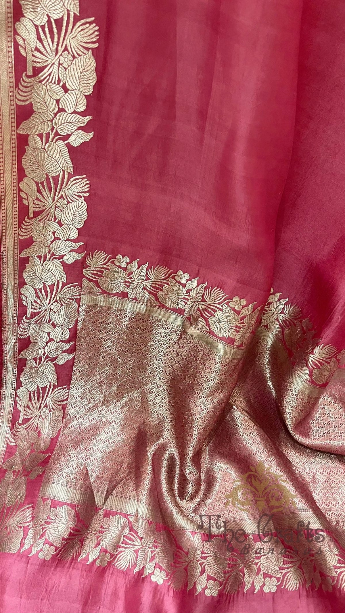 Pure Mashru Silk Handloom Banarasi Saree - with kadhua work