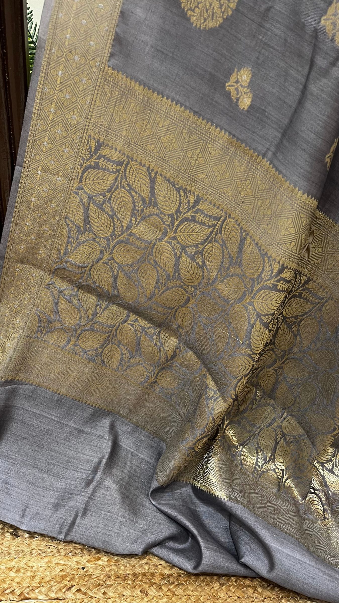 Pure Chiniya Silk Banarasi Saree