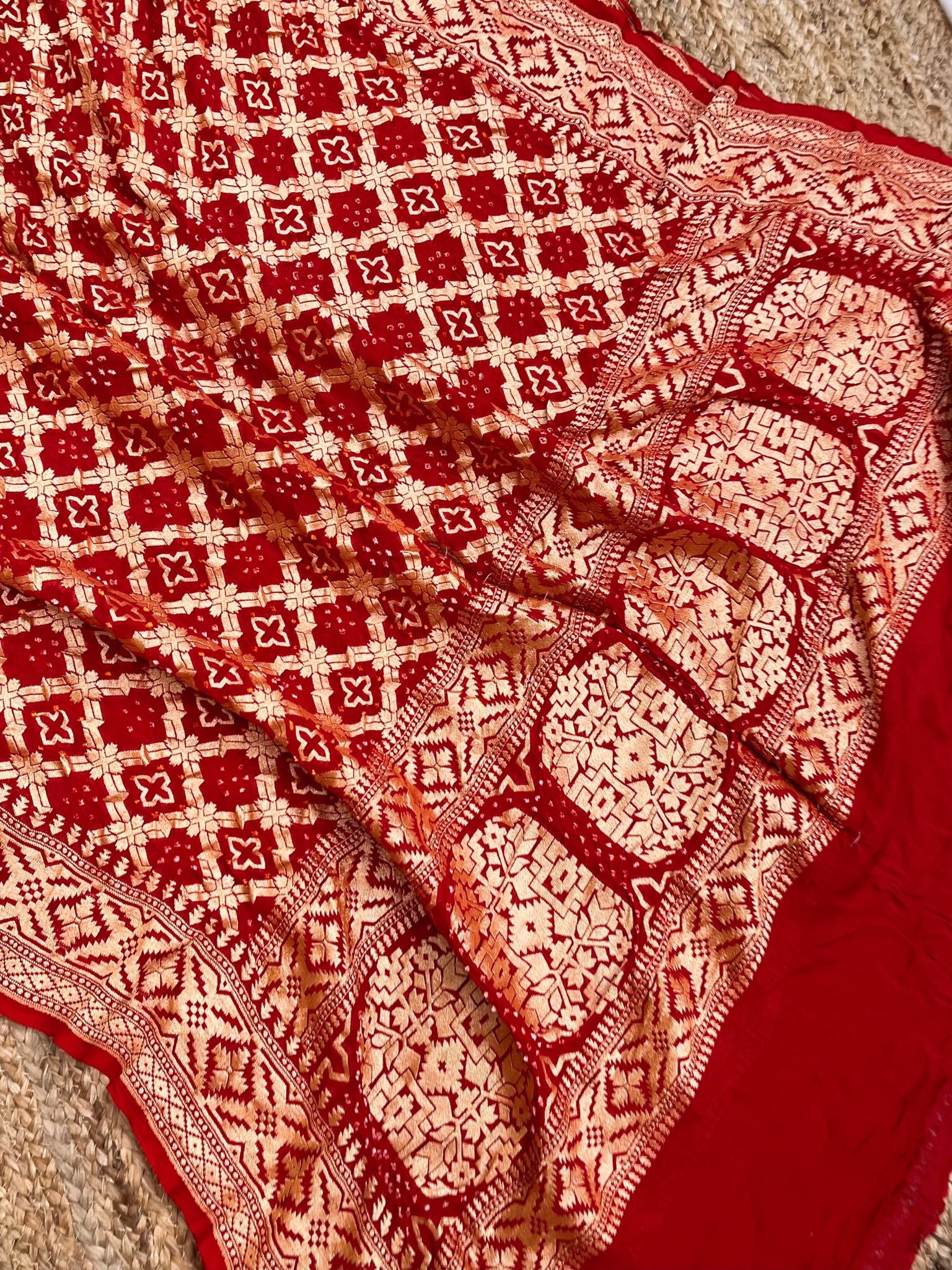 Khaddi Georgette Banarasi Handloom Bandhej Dupatta