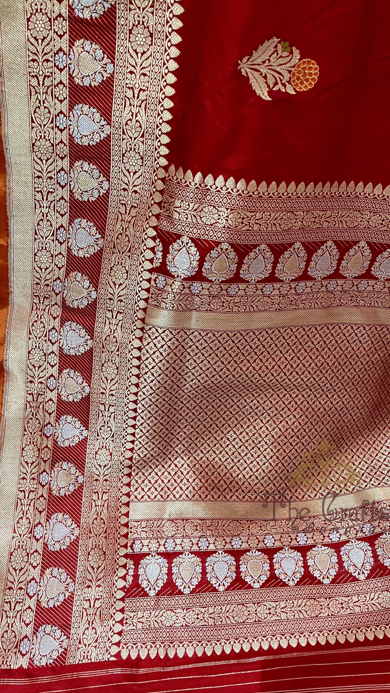 Pure Katan Silk Handloom Banarasi Saree - with kadhua meena motifs