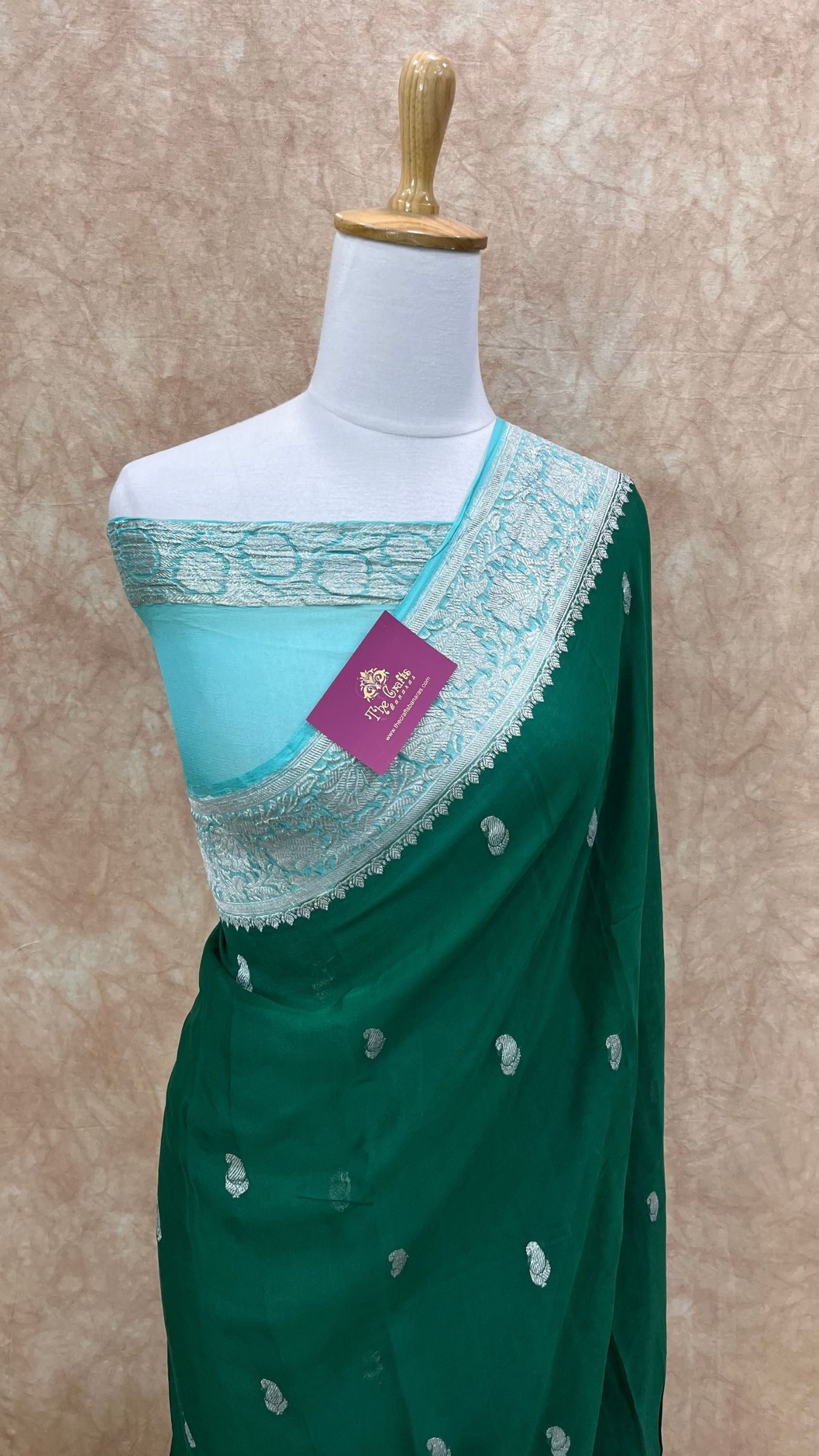 Pure Georgette Banarasi Handloom Saree - Silver Zari