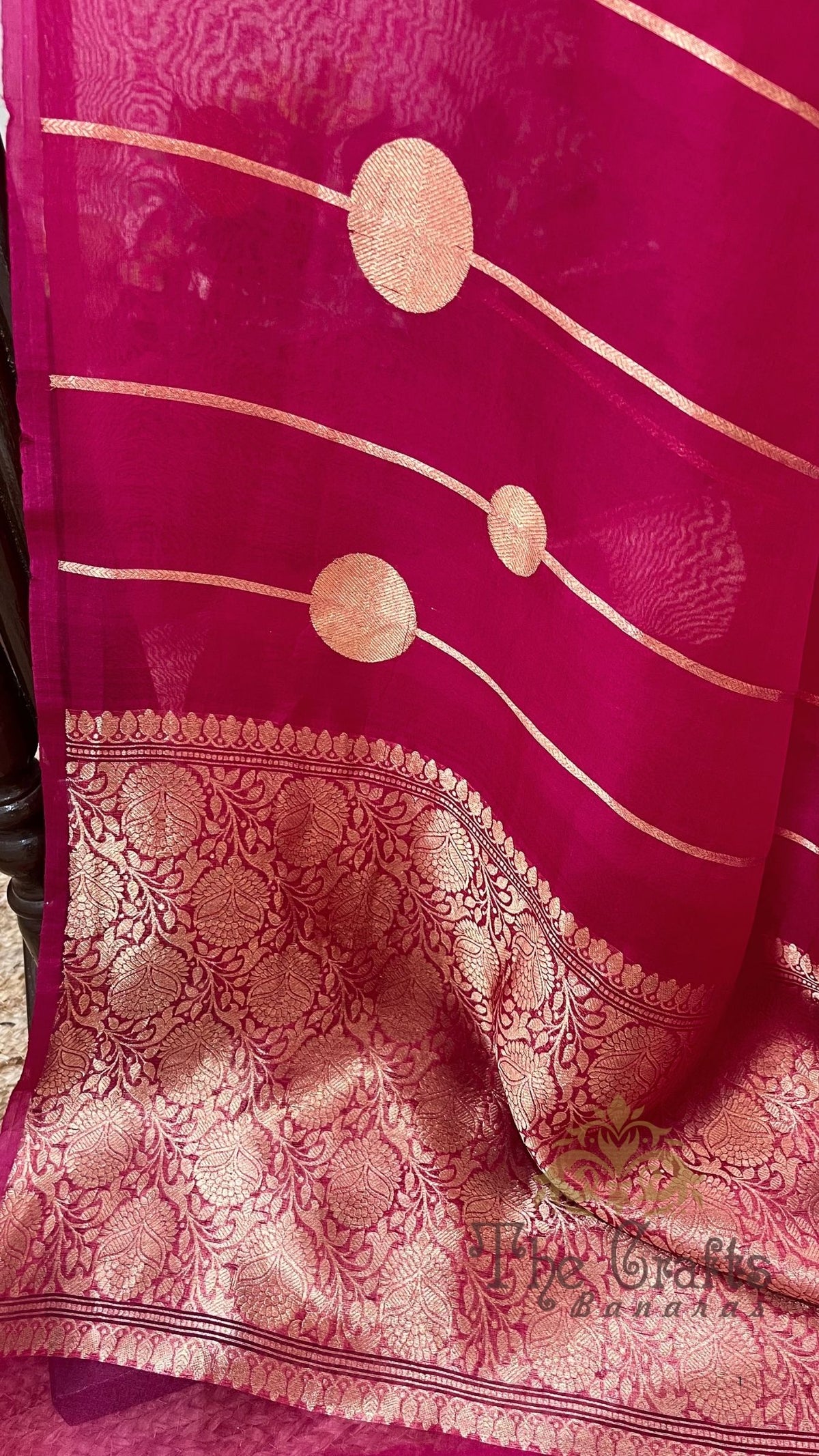 Pure Kora Silk Handloom Banarasi Saree - with kadhua motifs