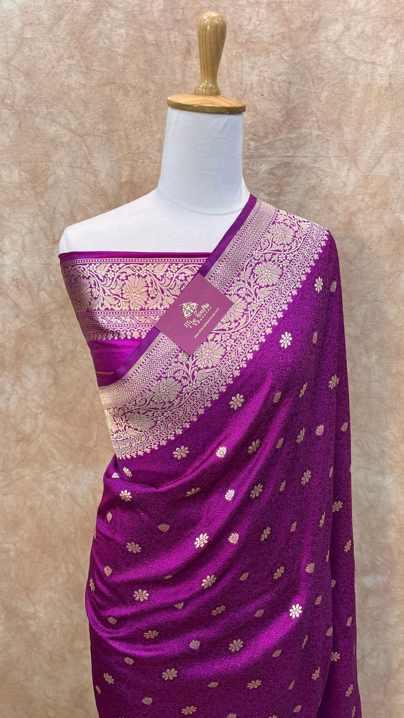 Pure Katan Silk Handloom Banarasi Saree - tanchui brocade