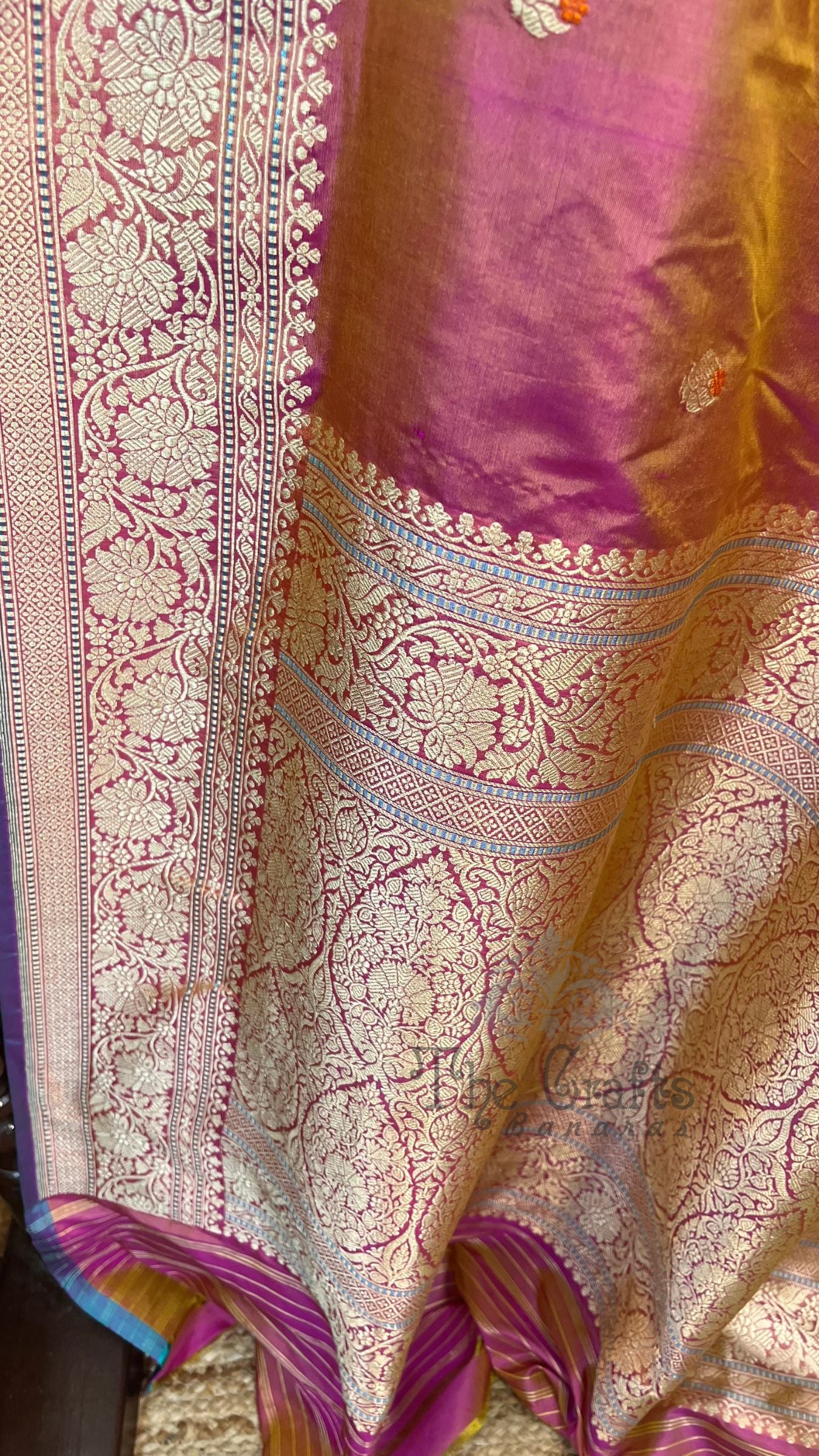 Pure Katan Silk Handloom Banarasi Saree - with sona rupa kadhua motifs