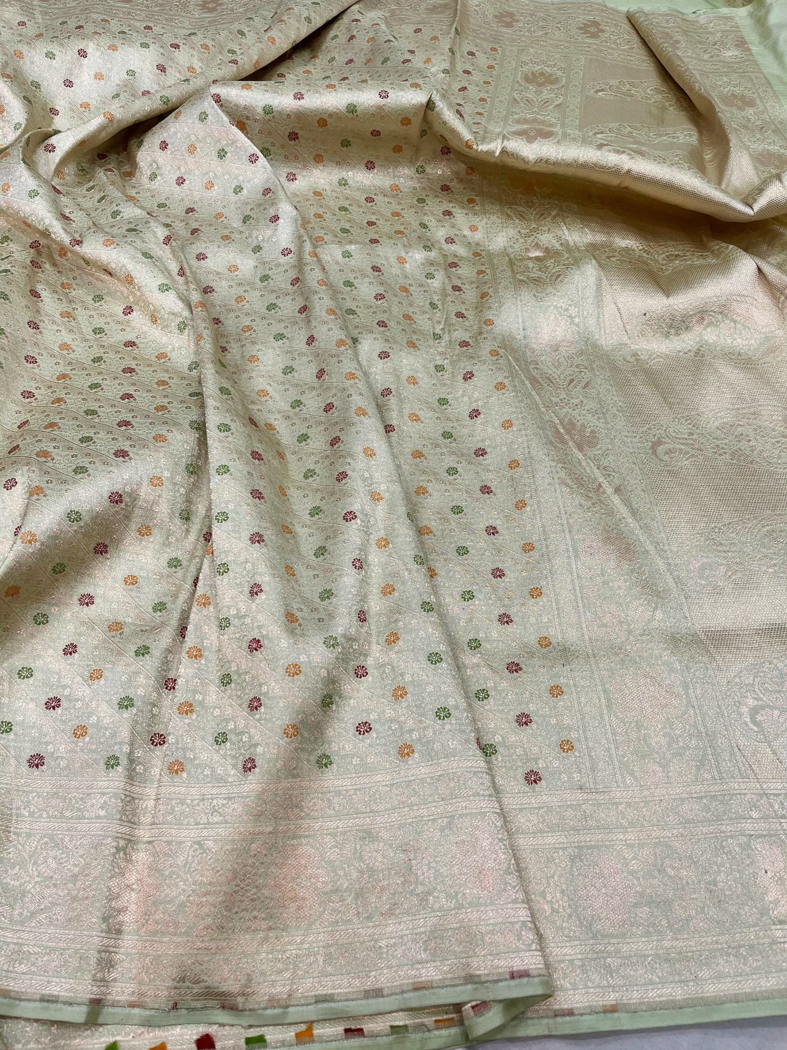 Pure Katan Silk Handloom Banarasi Saree - Tanchui Brocade Meena
