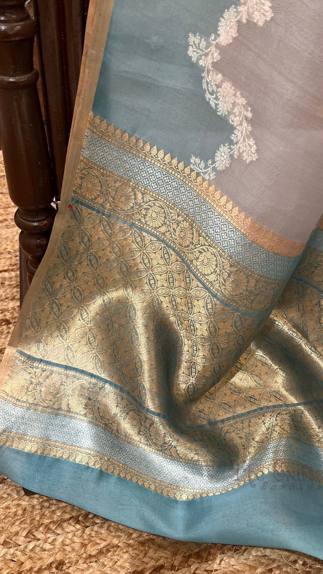 Rangkat Pure Kora Silk Handloom Banarasi Saree- Kadhua Stripes